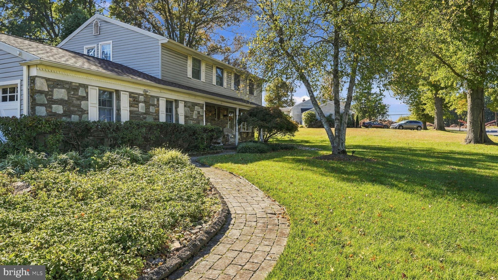 25 CEDARBROOK DRIVE
