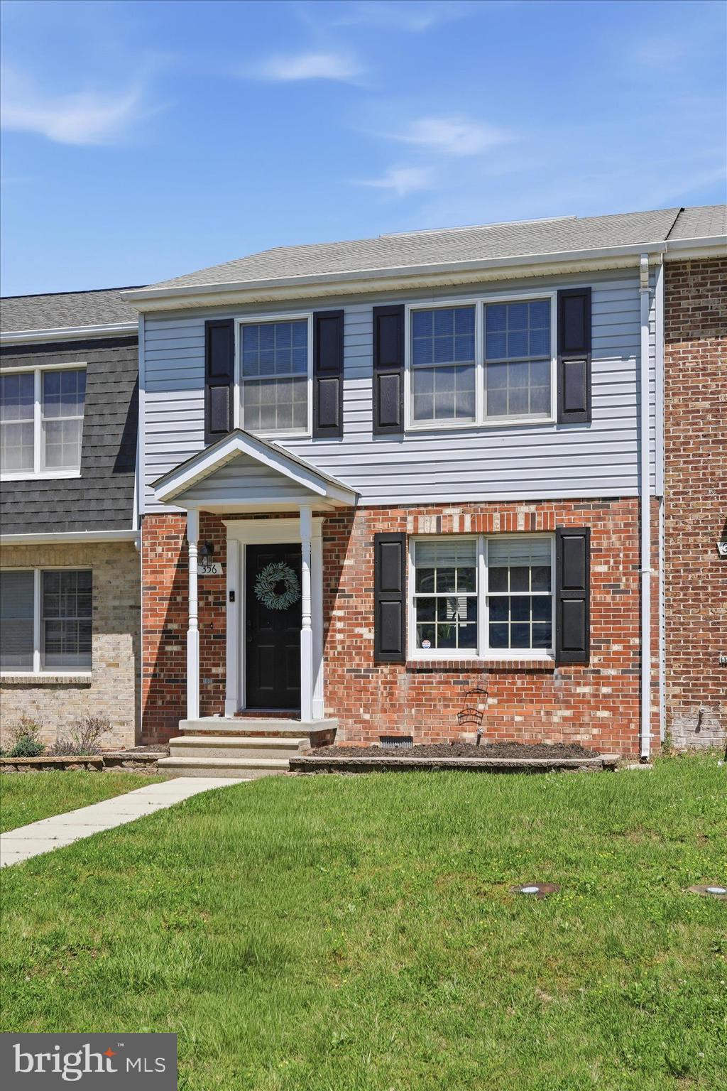 LAKEVIEW TOWNHOMES - Residential
