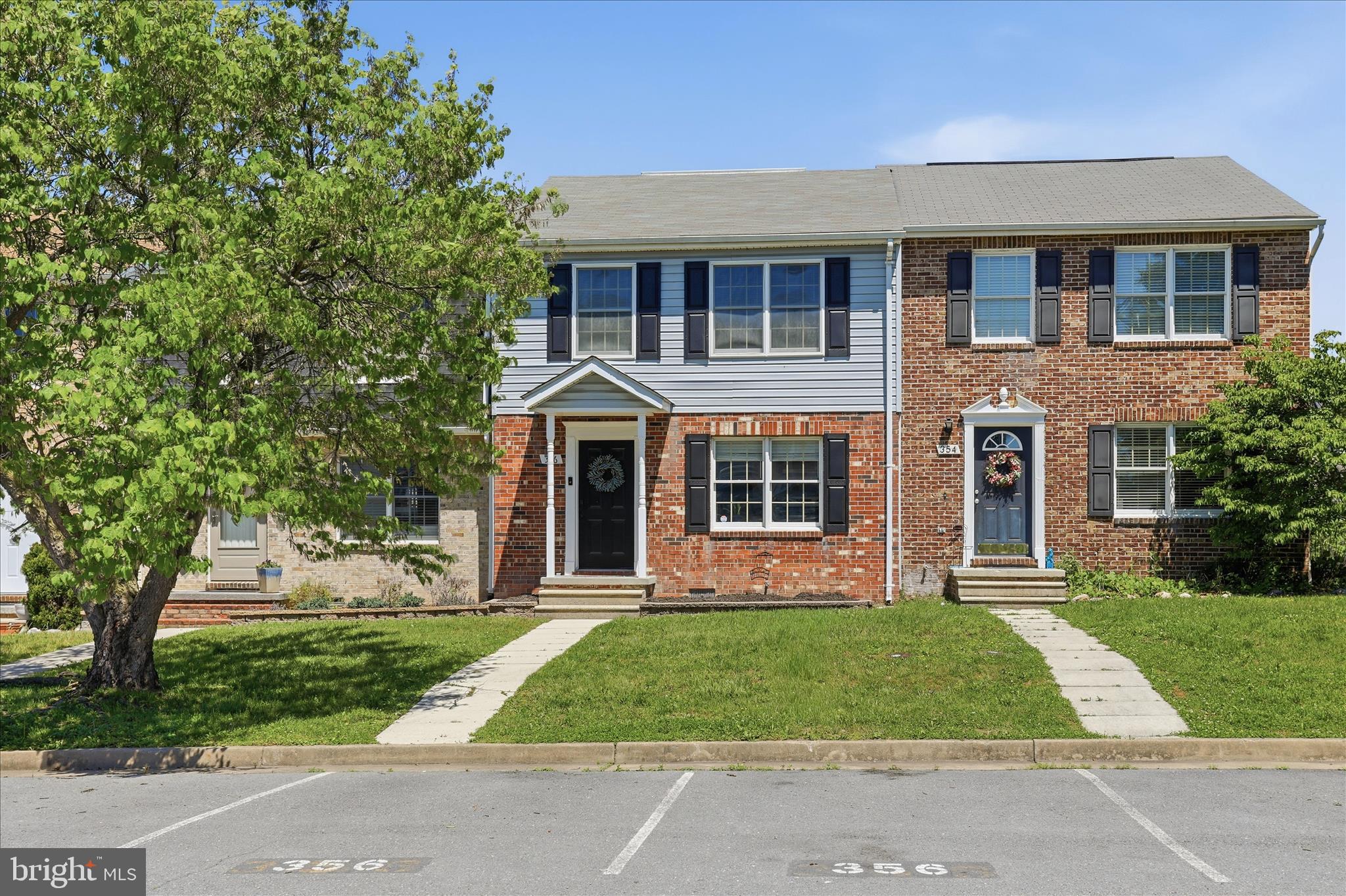 LAKEVIEW TOWNHOMES - Residential