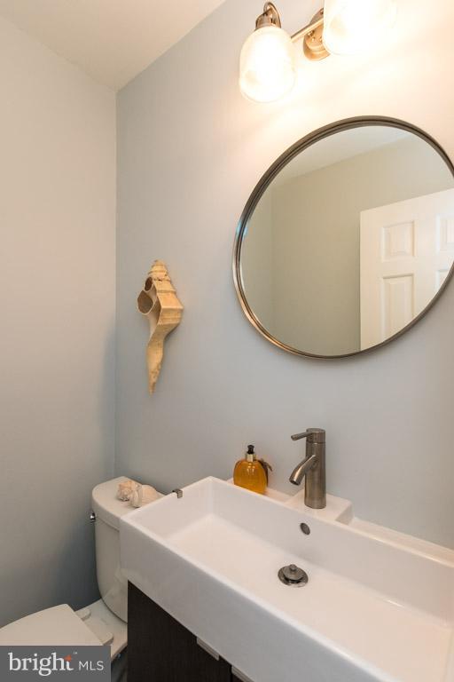 BAY HILLS - Residential