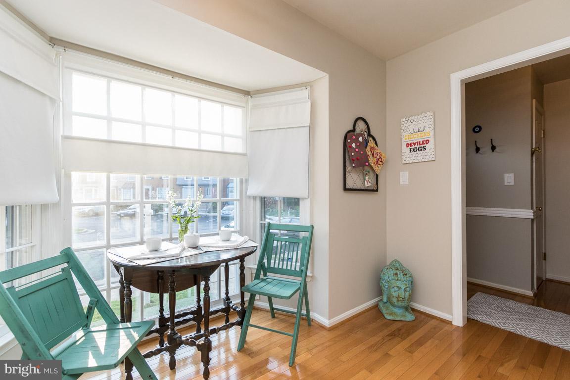 BAY HILLS - Residential