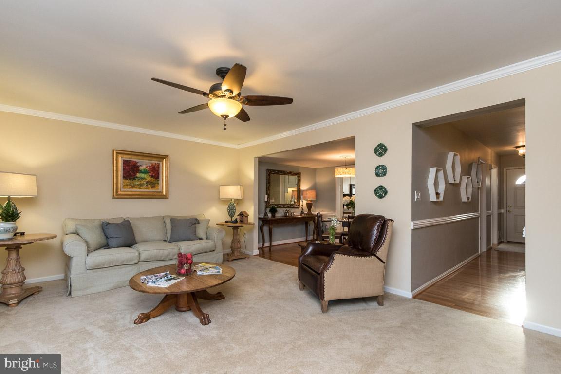 BAY HILLS - Residential