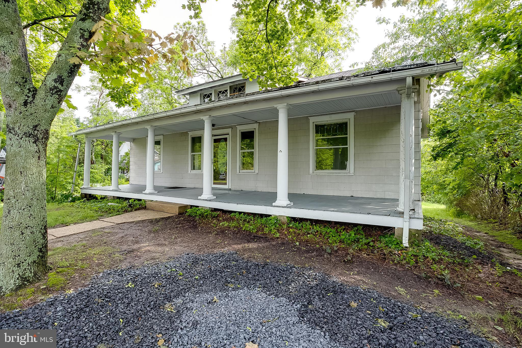 422 LUMBERTON ROAD