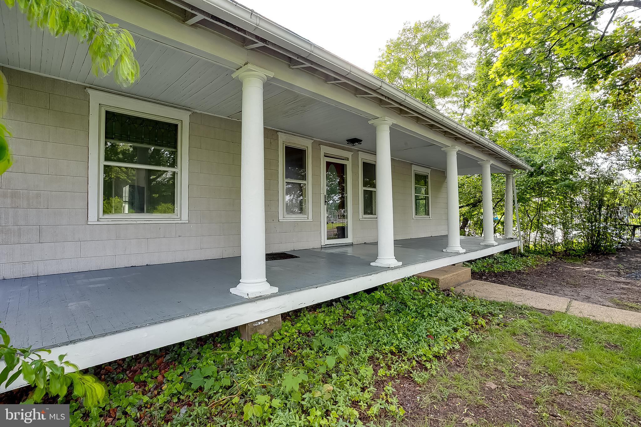 422 LUMBERTON ROAD