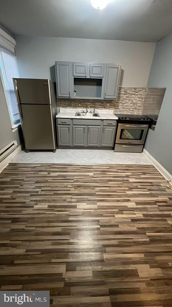 WEST OAK LANE - Residential Lease