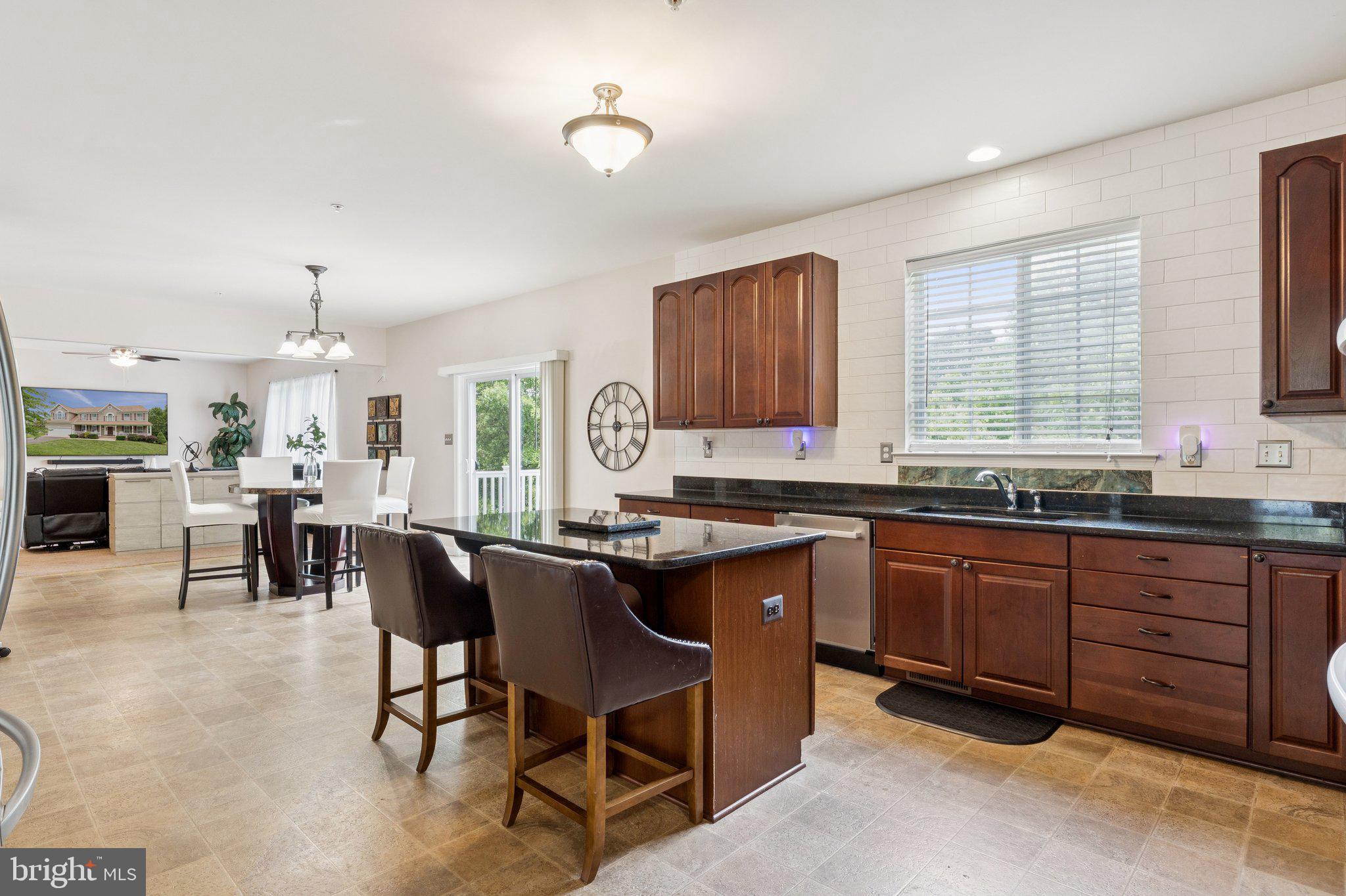 BEACON HILL - Residential