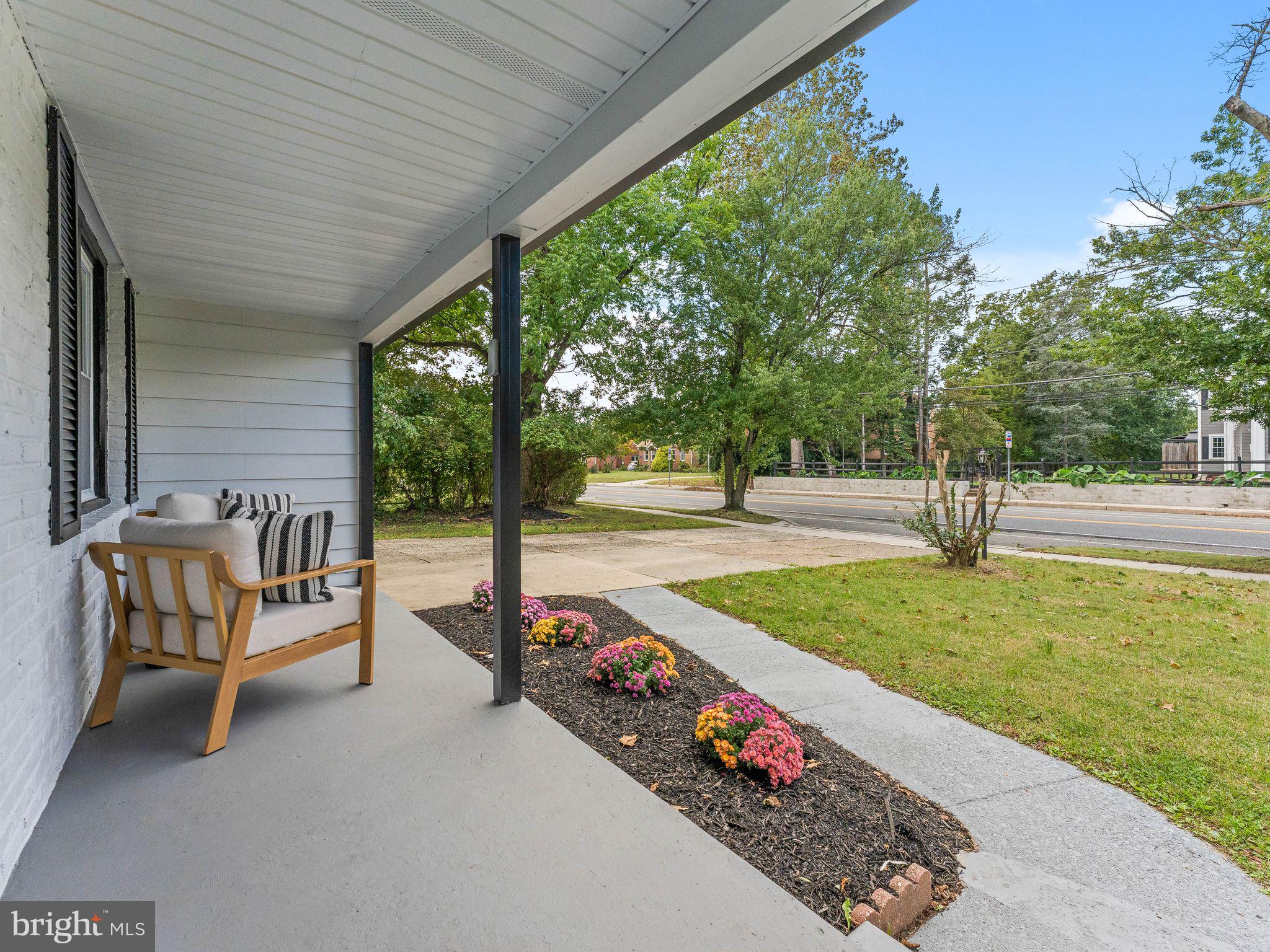 705 KINGS HIGHWAY S