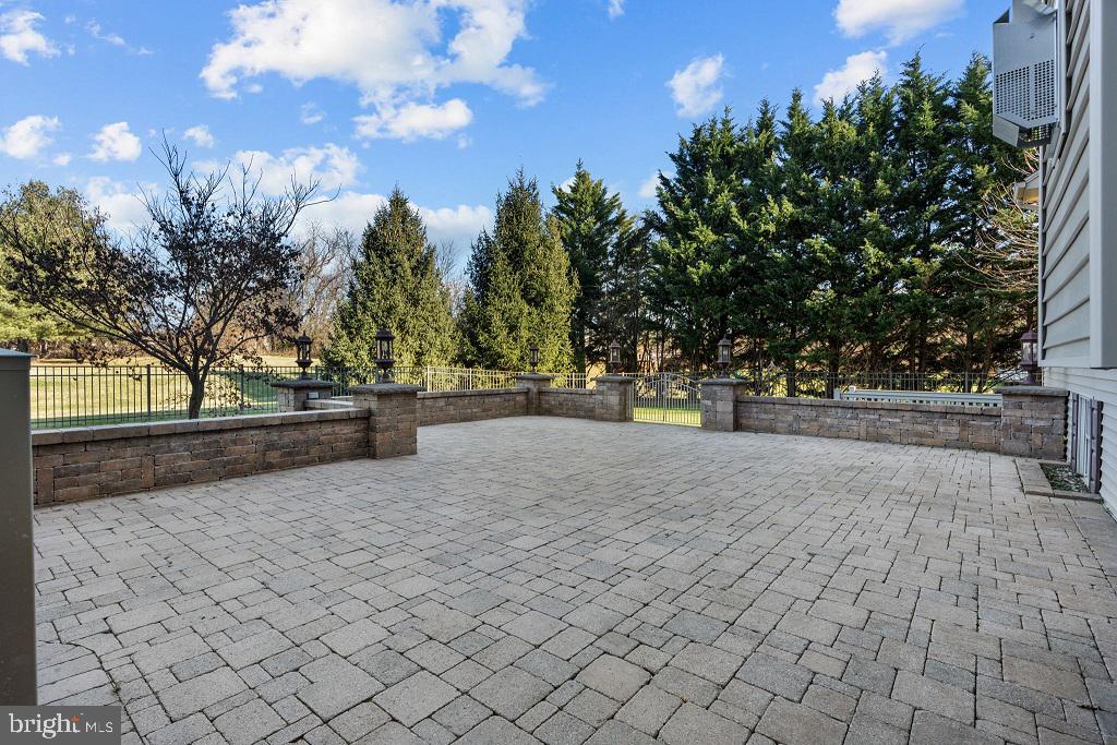 FARMINGTON - Residential