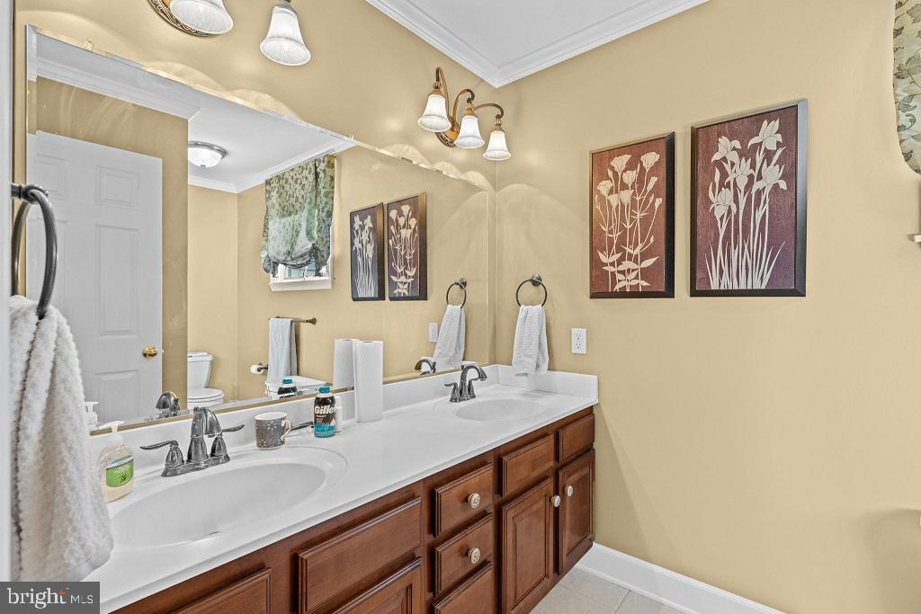 FARMINGTON - Residential