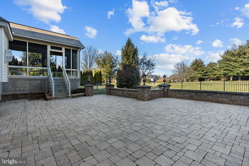 FARMINGTON - Residential