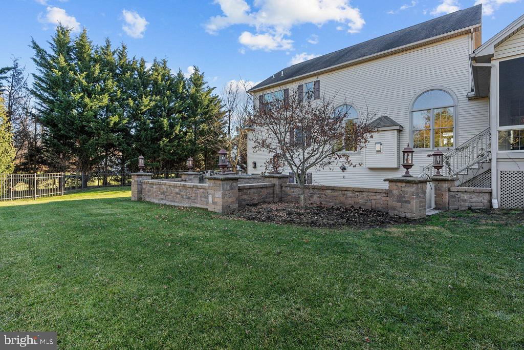 FARMINGTON - Residential