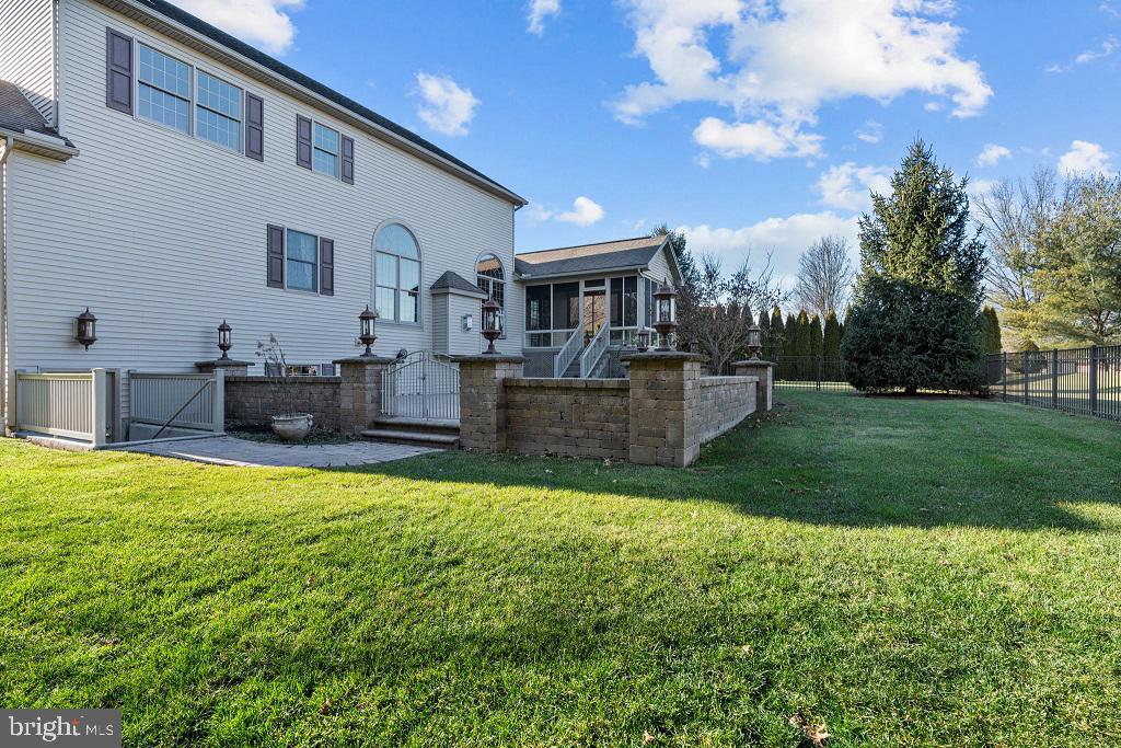 FARMINGTON - Residential