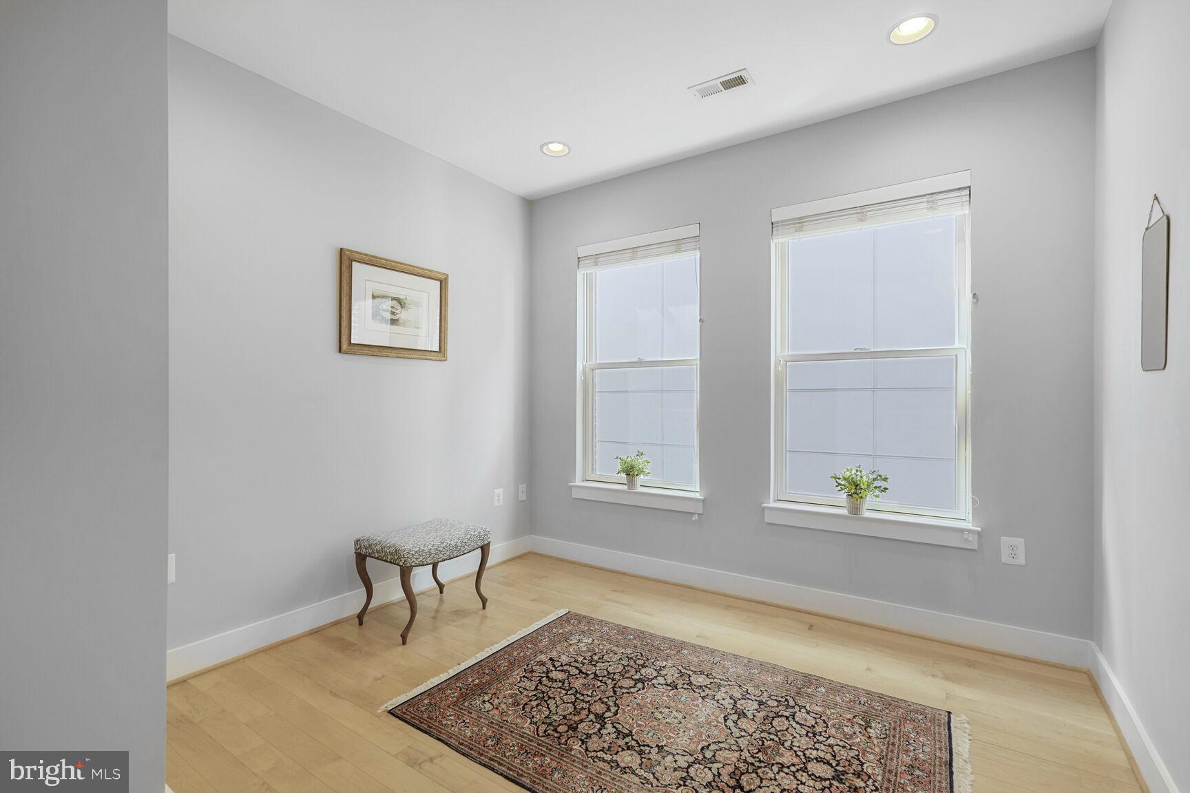 MOUNT PLEASANT - Residential