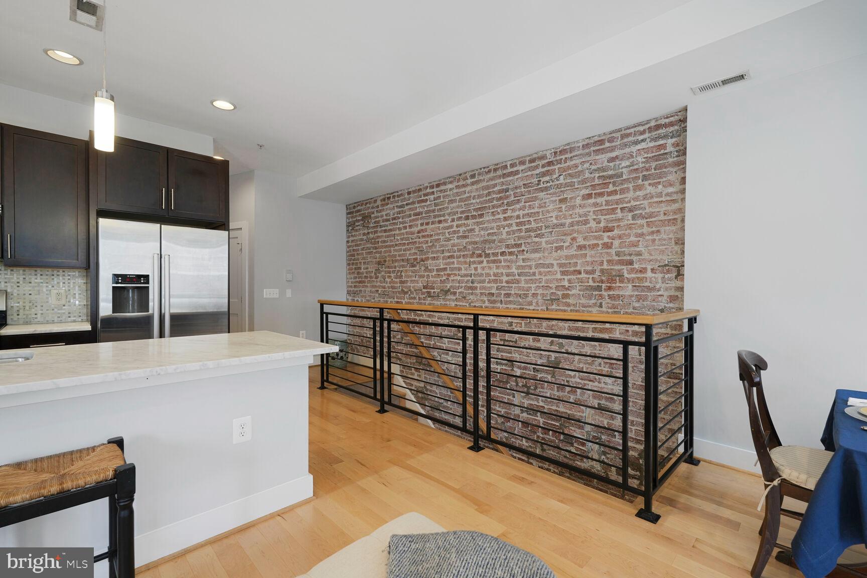MOUNT PLEASANT - Residential