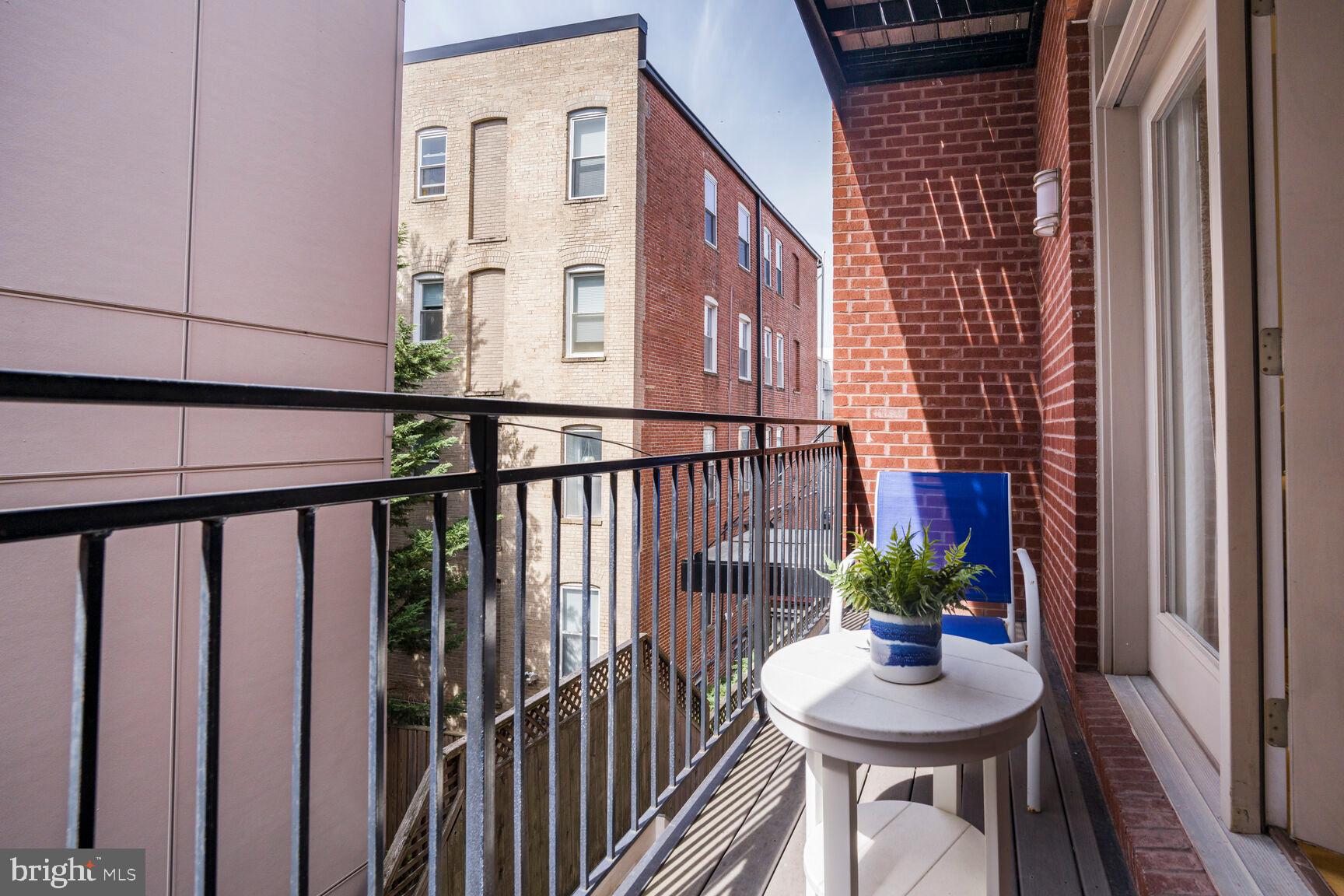 MOUNT PLEASANT - Residential