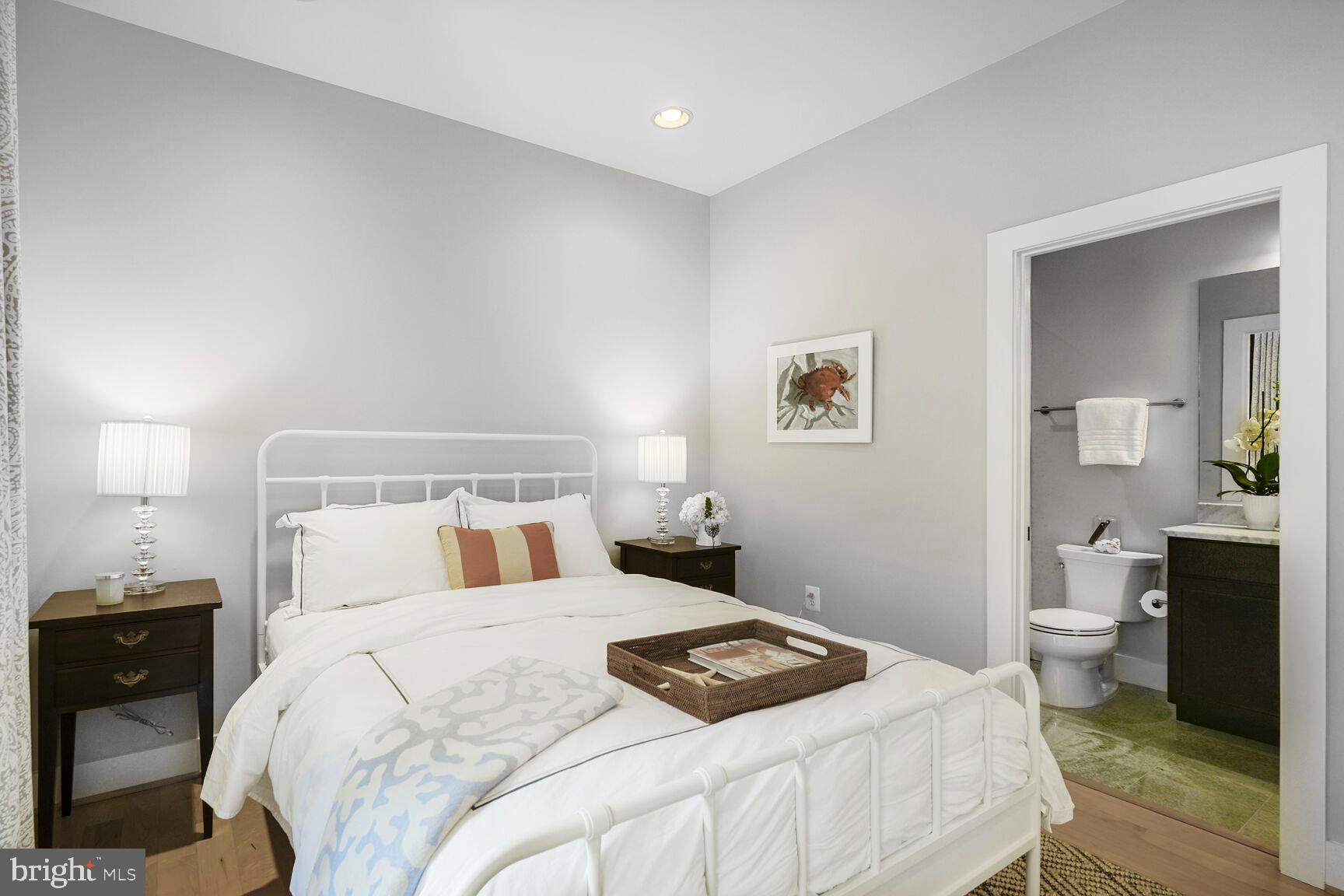 MOUNT PLEASANT - Residential