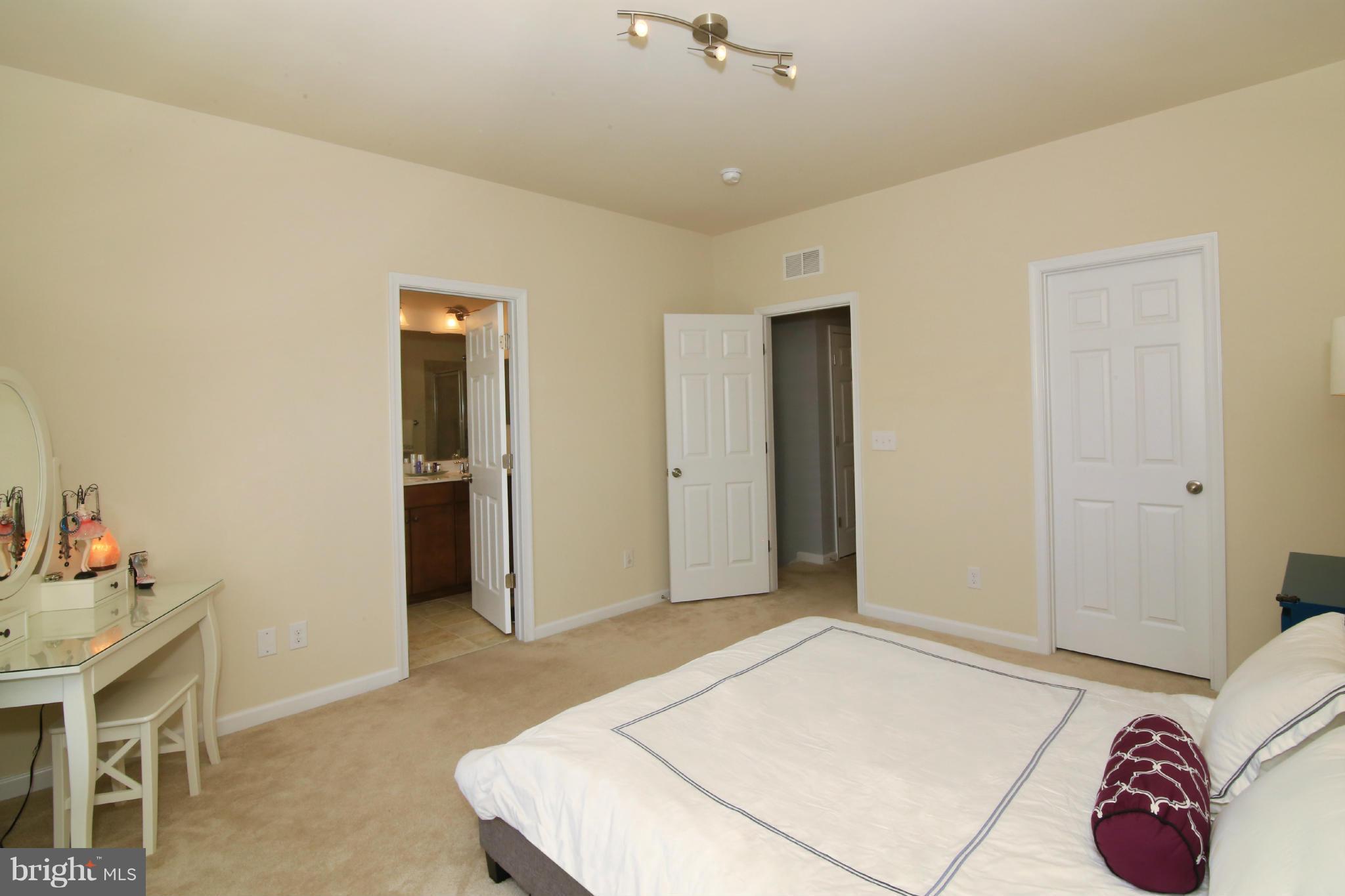 BELMONT RESERVE - Residential Lease