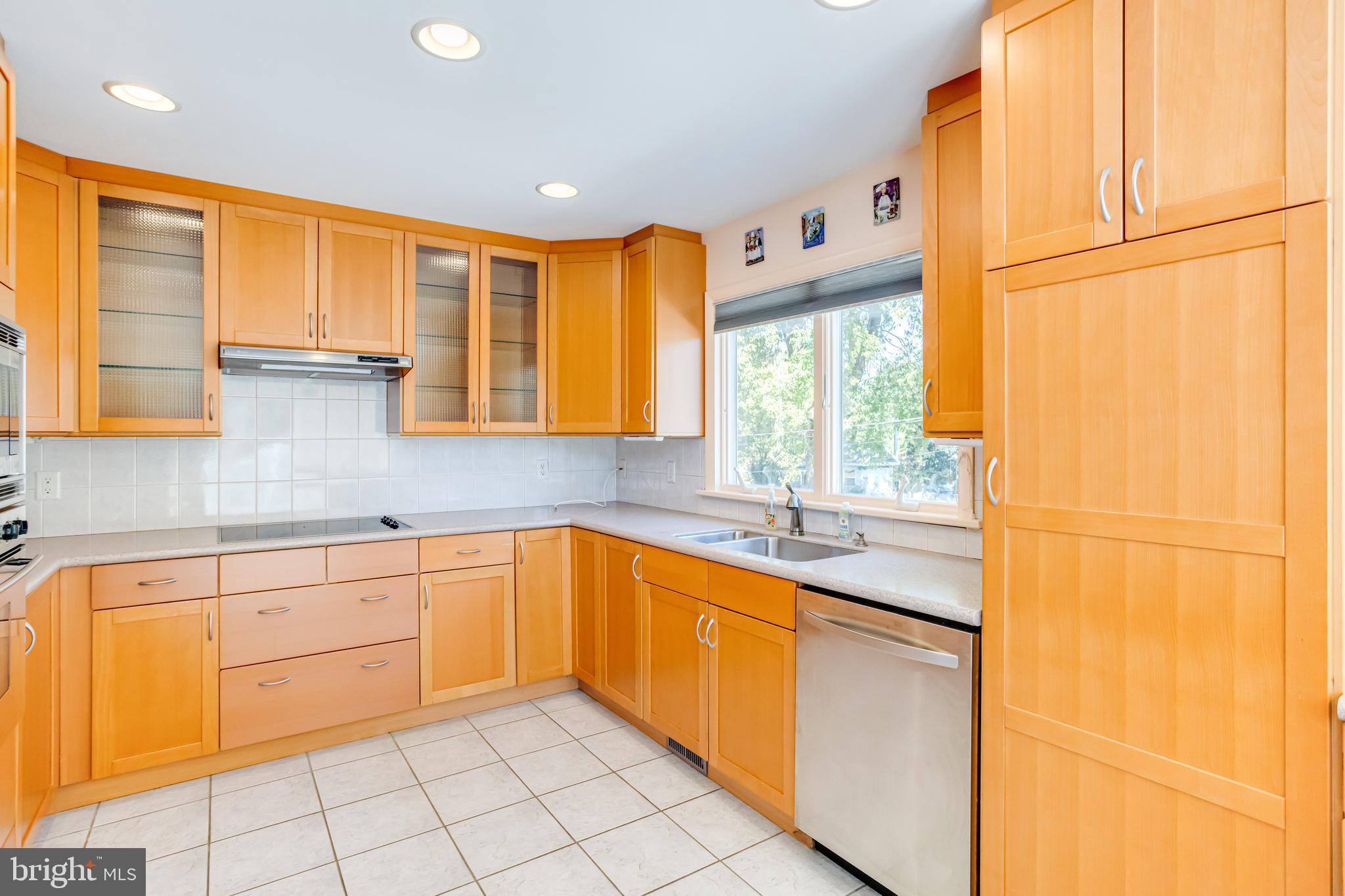 SUE CREEK - Residential