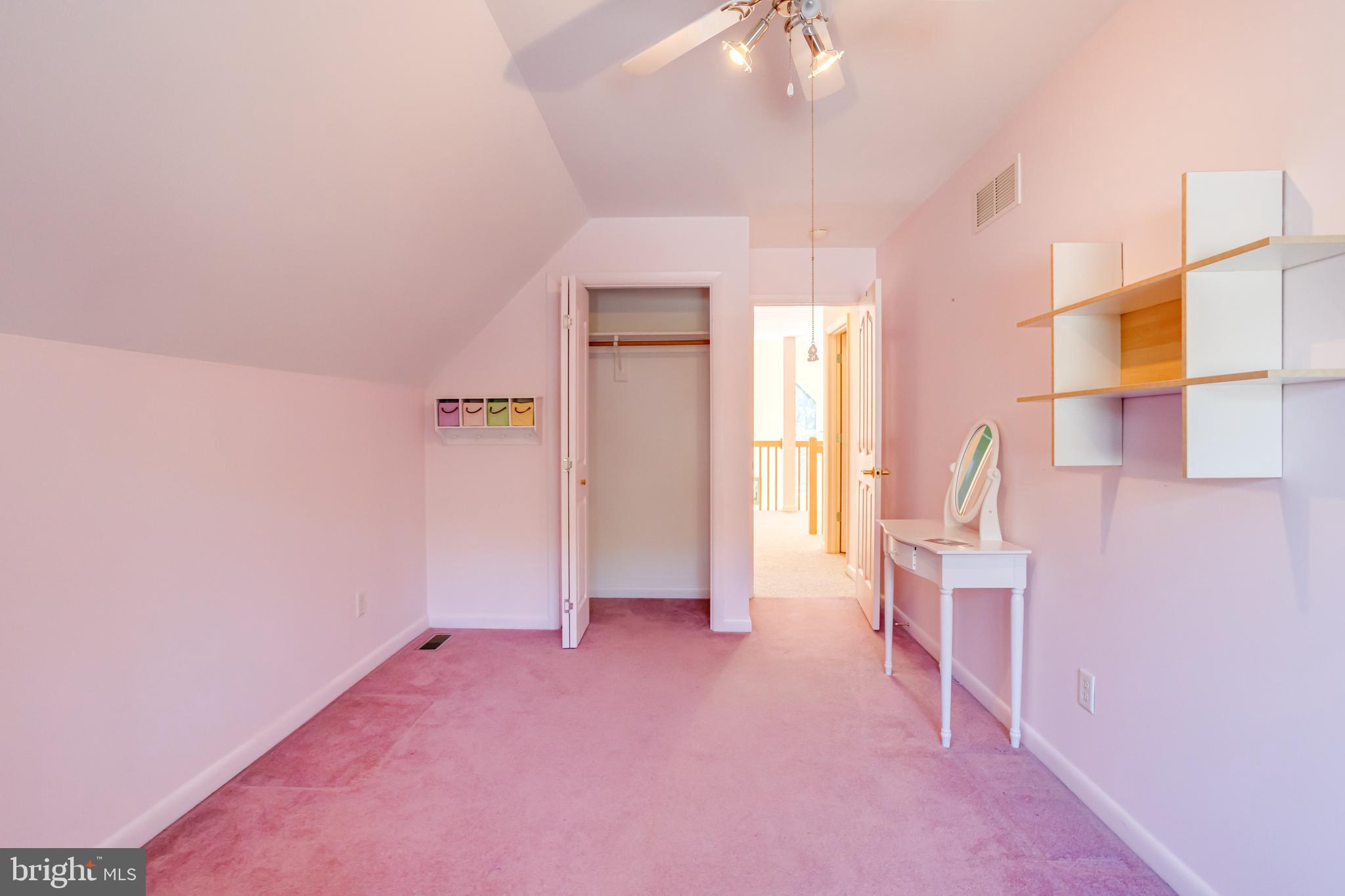 SUE CREEK - Residential