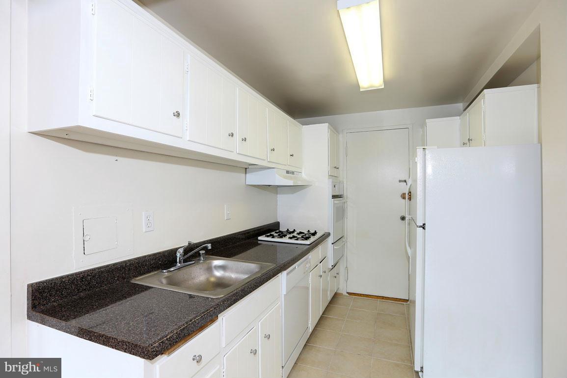 GROSVENOR PARK - Residential Lease