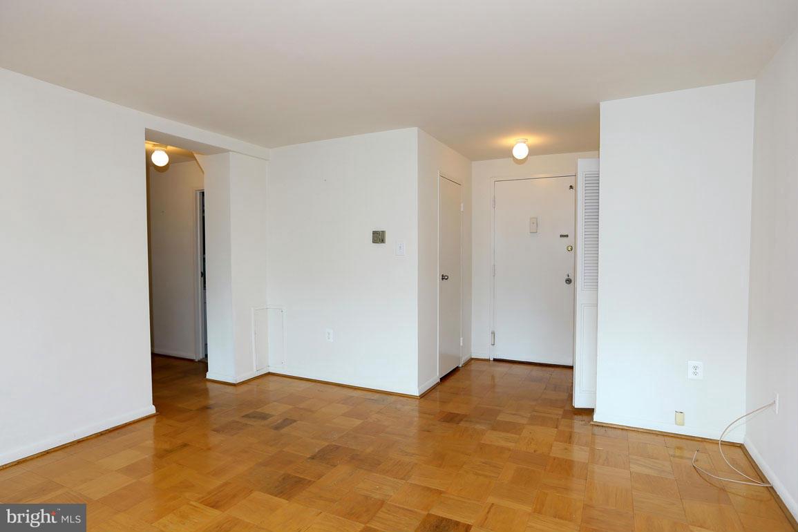 GROSVENOR PARK - Residential Lease