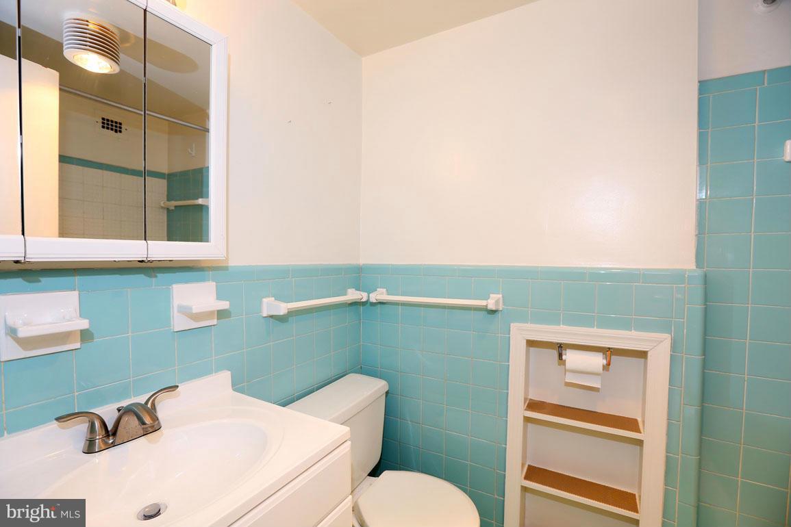 GROSVENOR PARK - Residential Lease