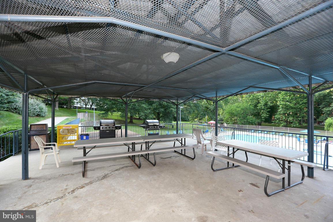 GROSVENOR PARK - Residential Lease