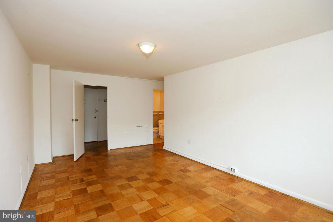 GROSVENOR PARK - Residential Lease