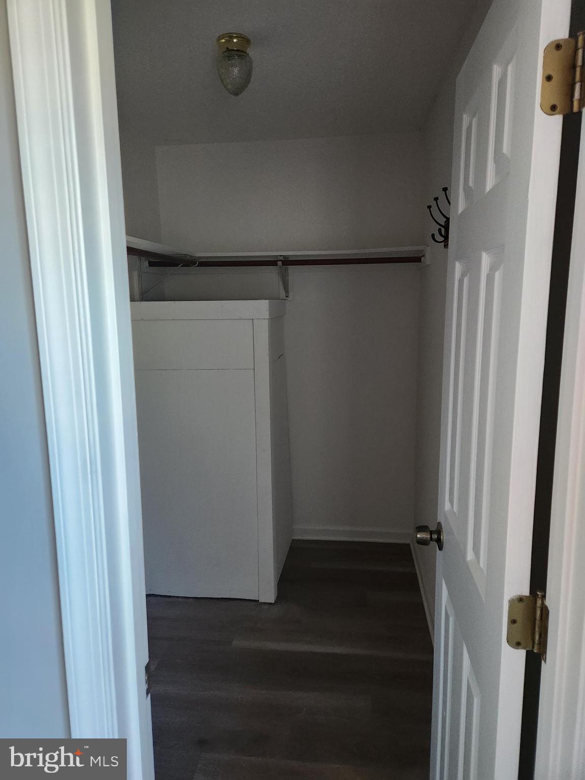 AVON BEND - Residential Lease