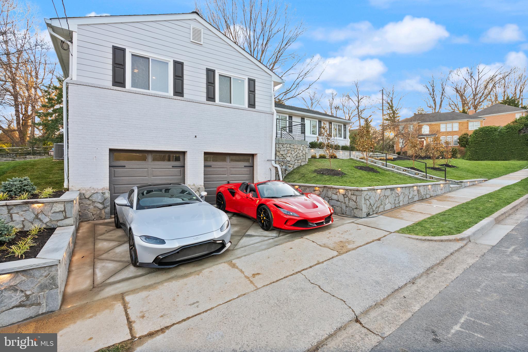 2389 N QUINCY STREET