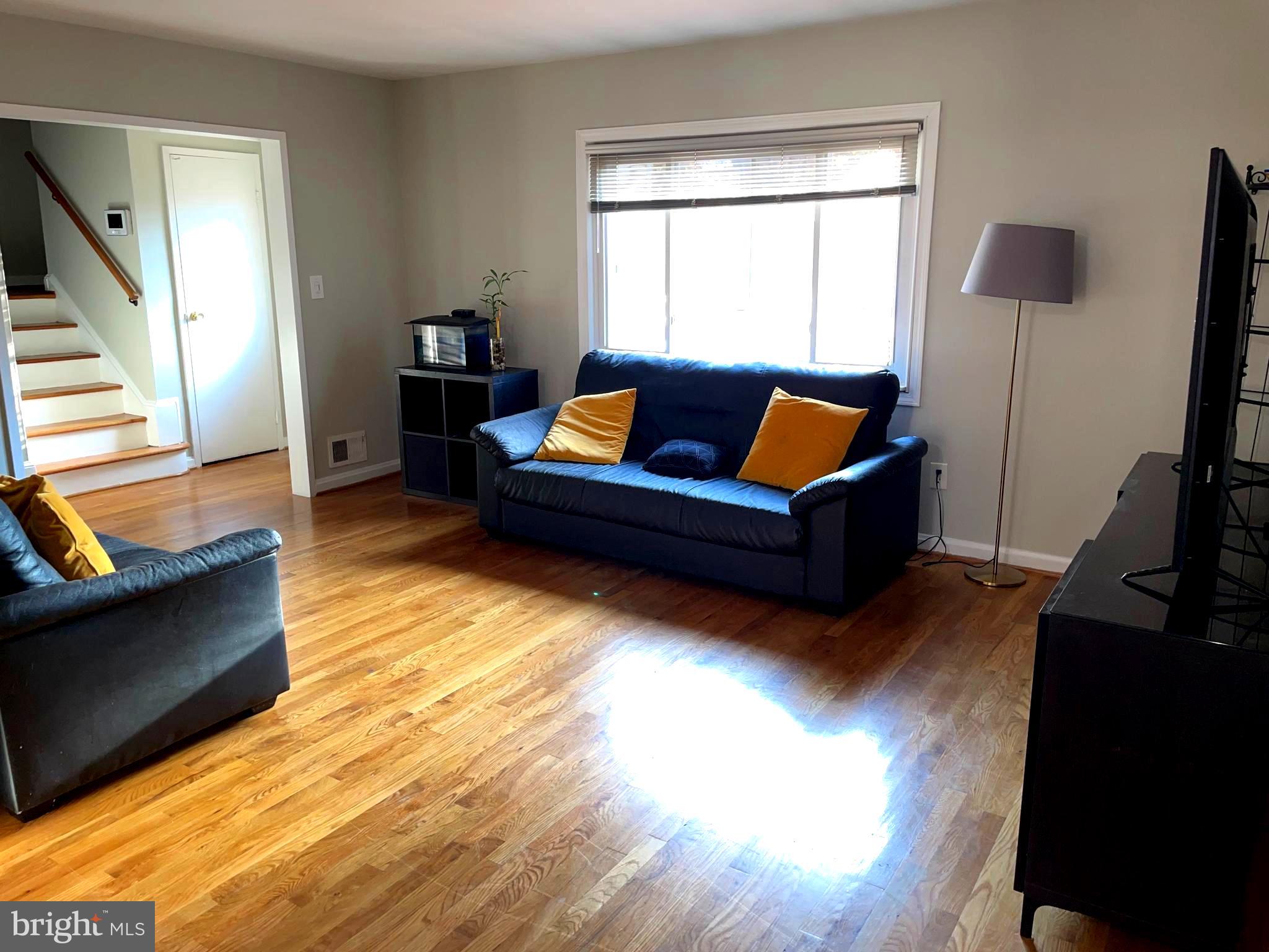 SUNNYSIDE - Residential Lease