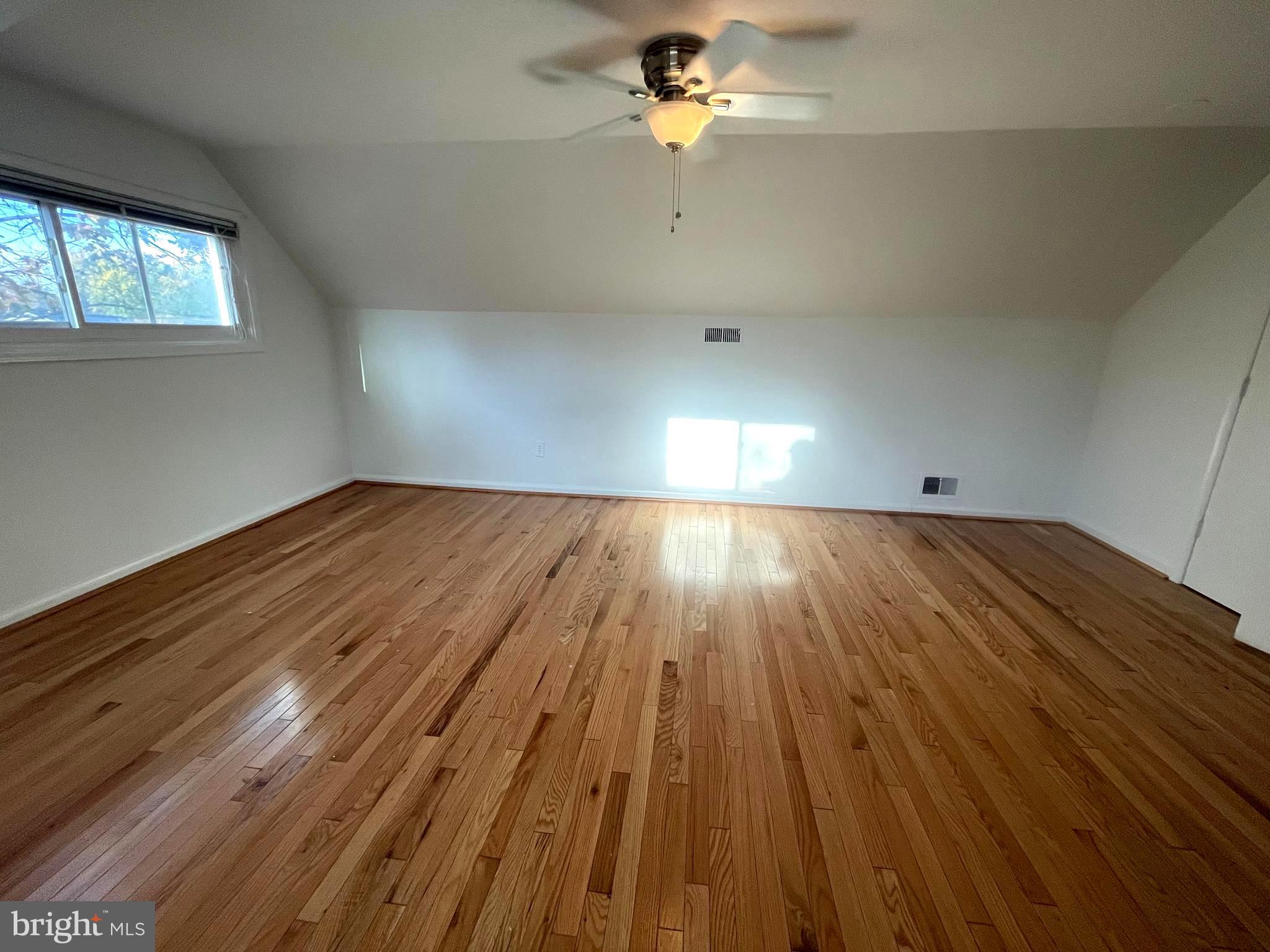 SUNNYSIDE - Residential Lease