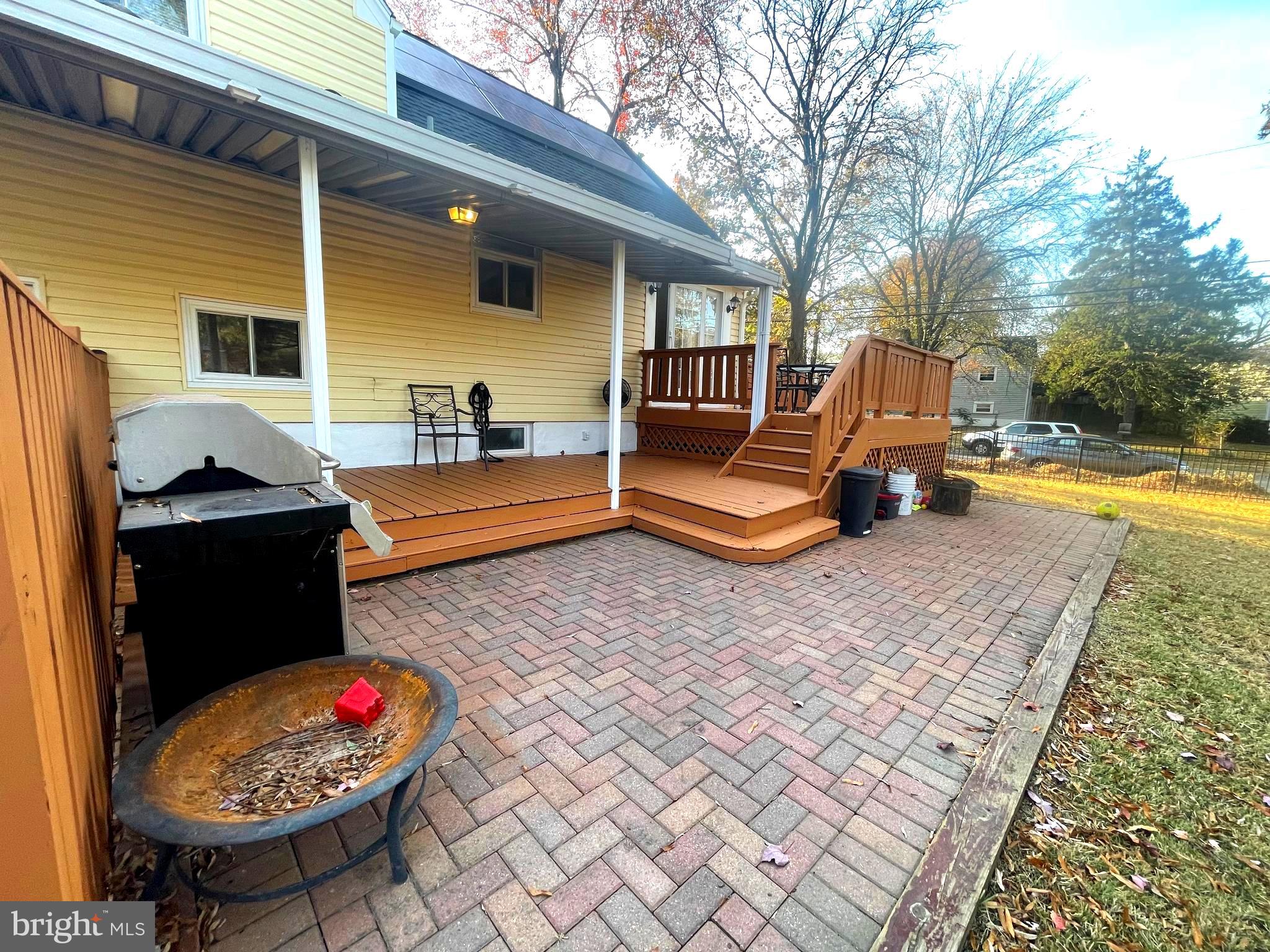 SUNNYSIDE - Residential Lease