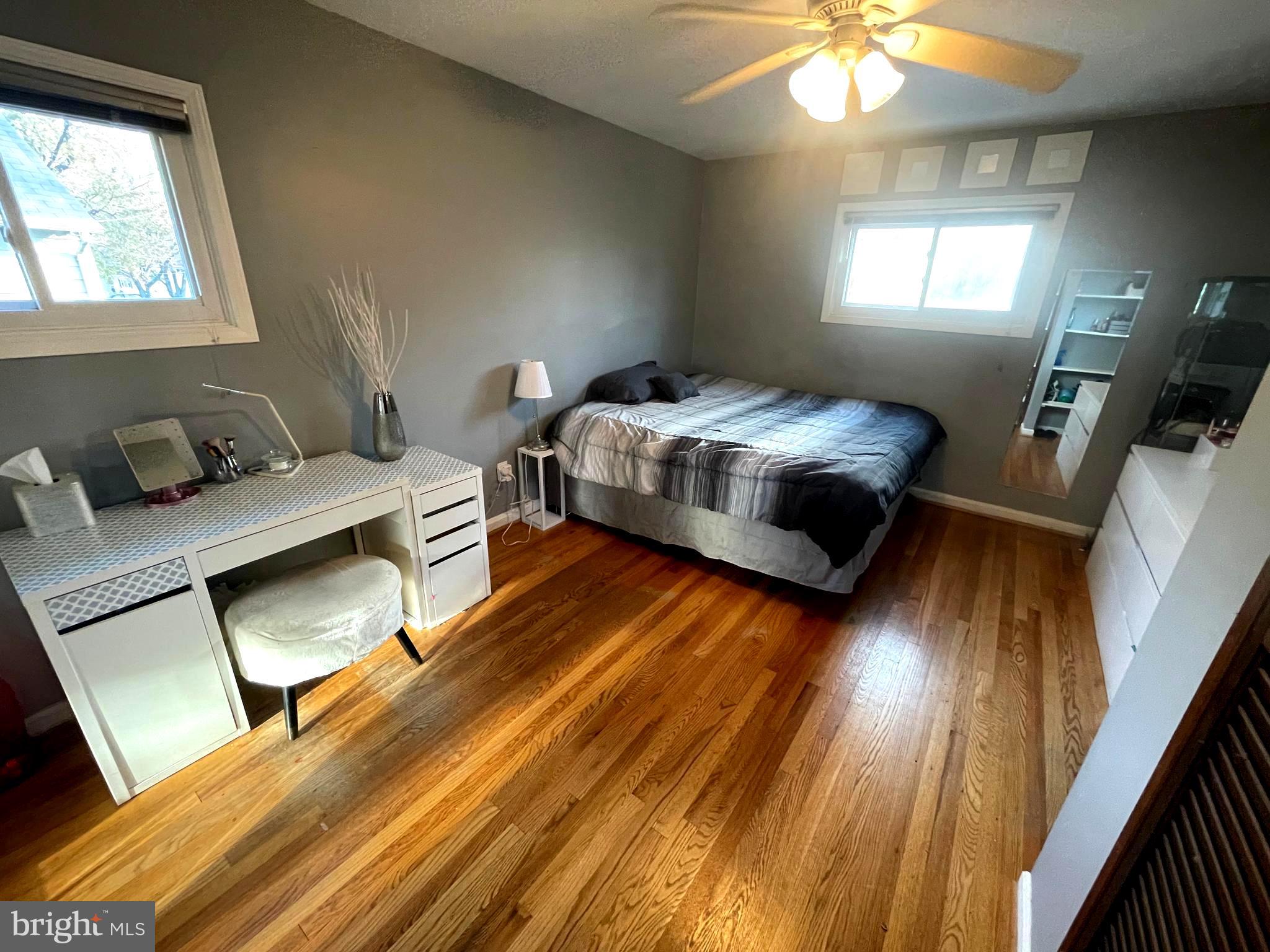 SUNNYSIDE - Residential Lease