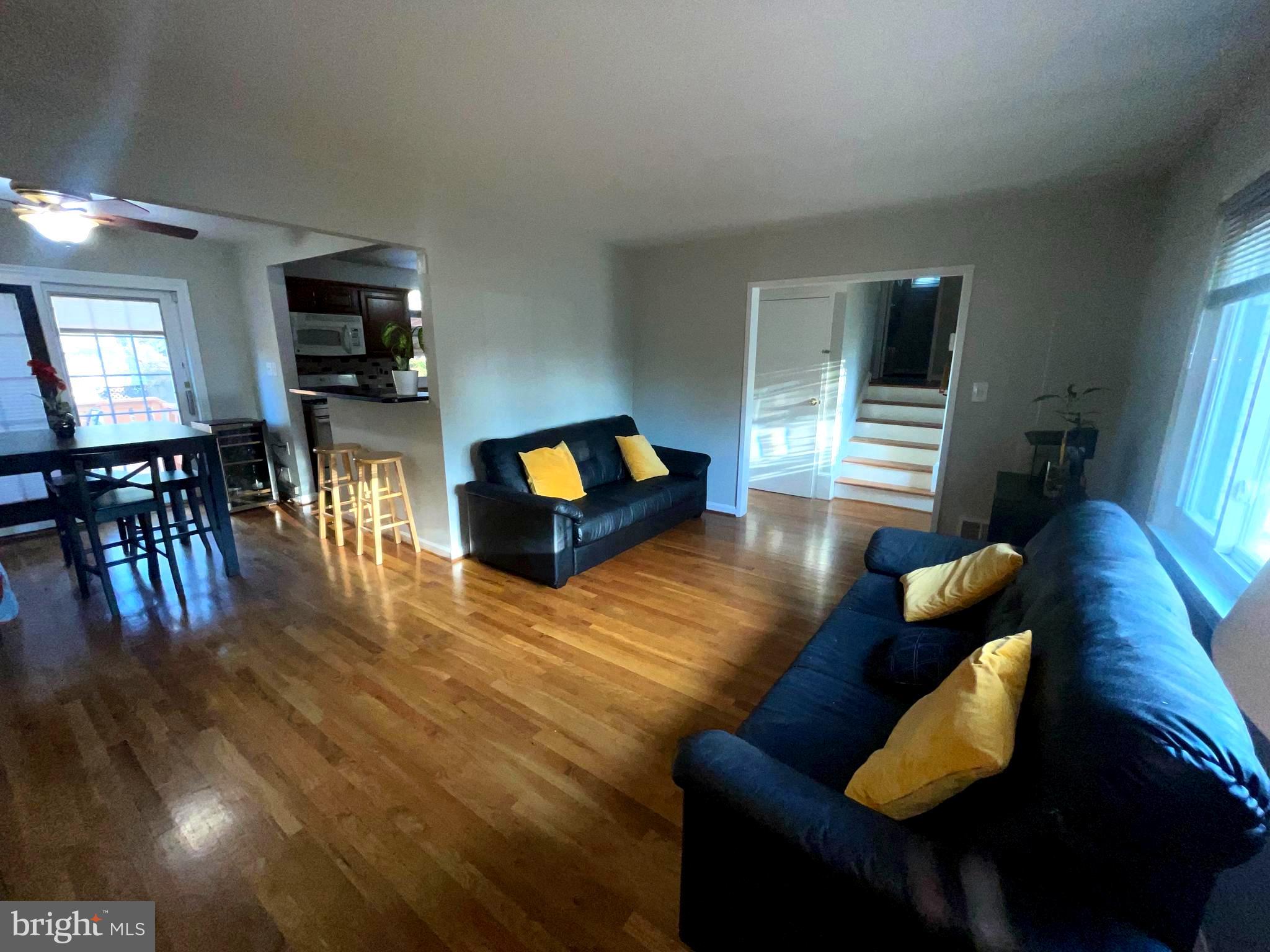 SUNNYSIDE - Residential Lease