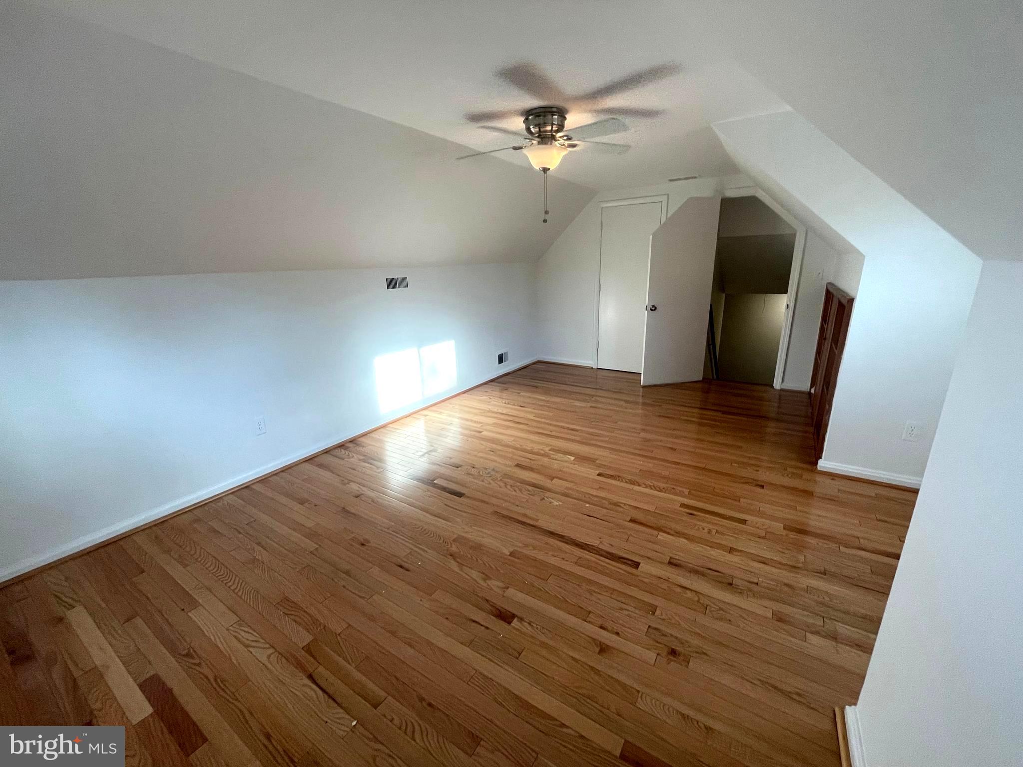 SUNNYSIDE - Residential Lease