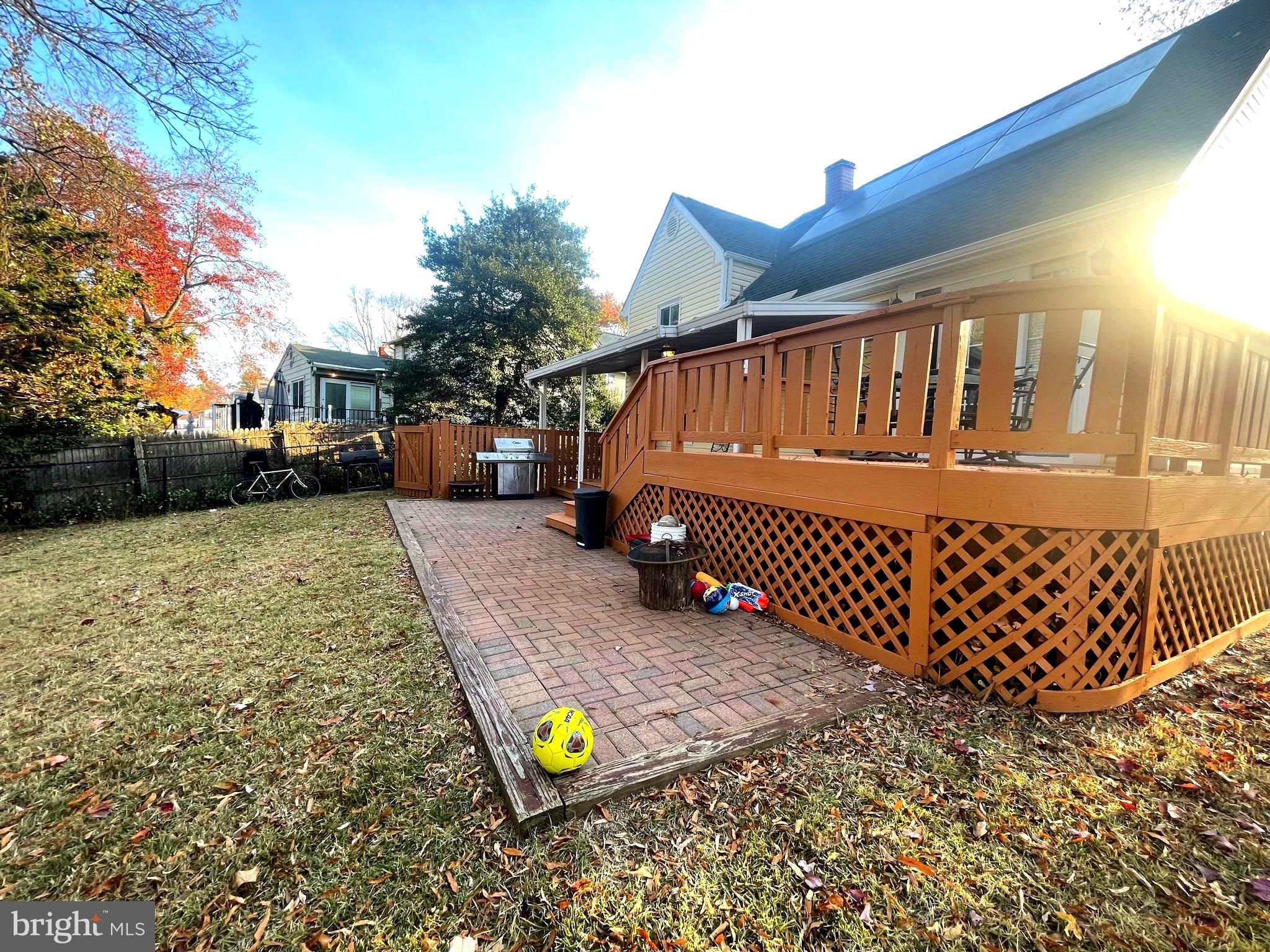 SUNNYSIDE - Residential Lease