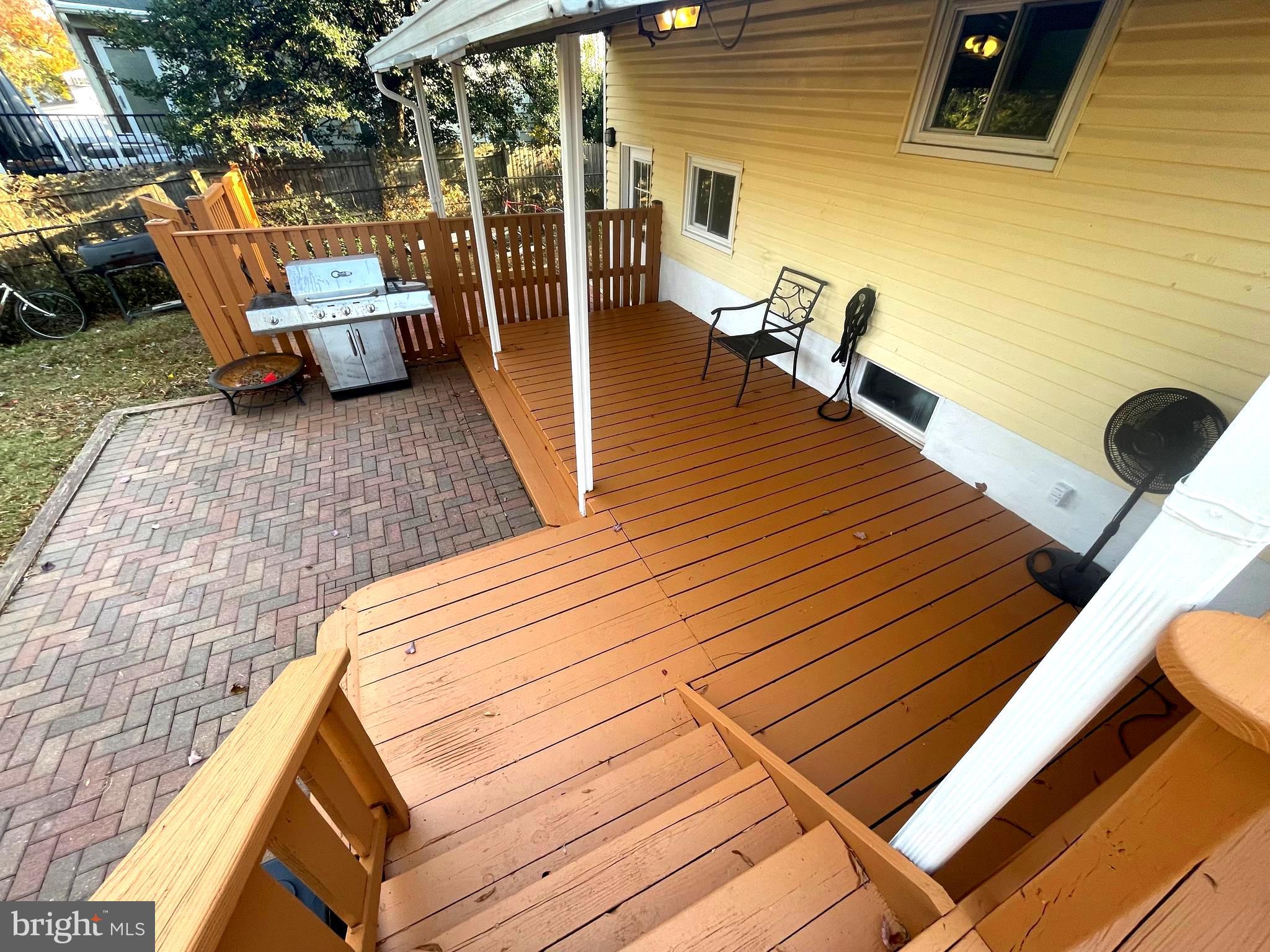 SUNNYSIDE - Residential Lease