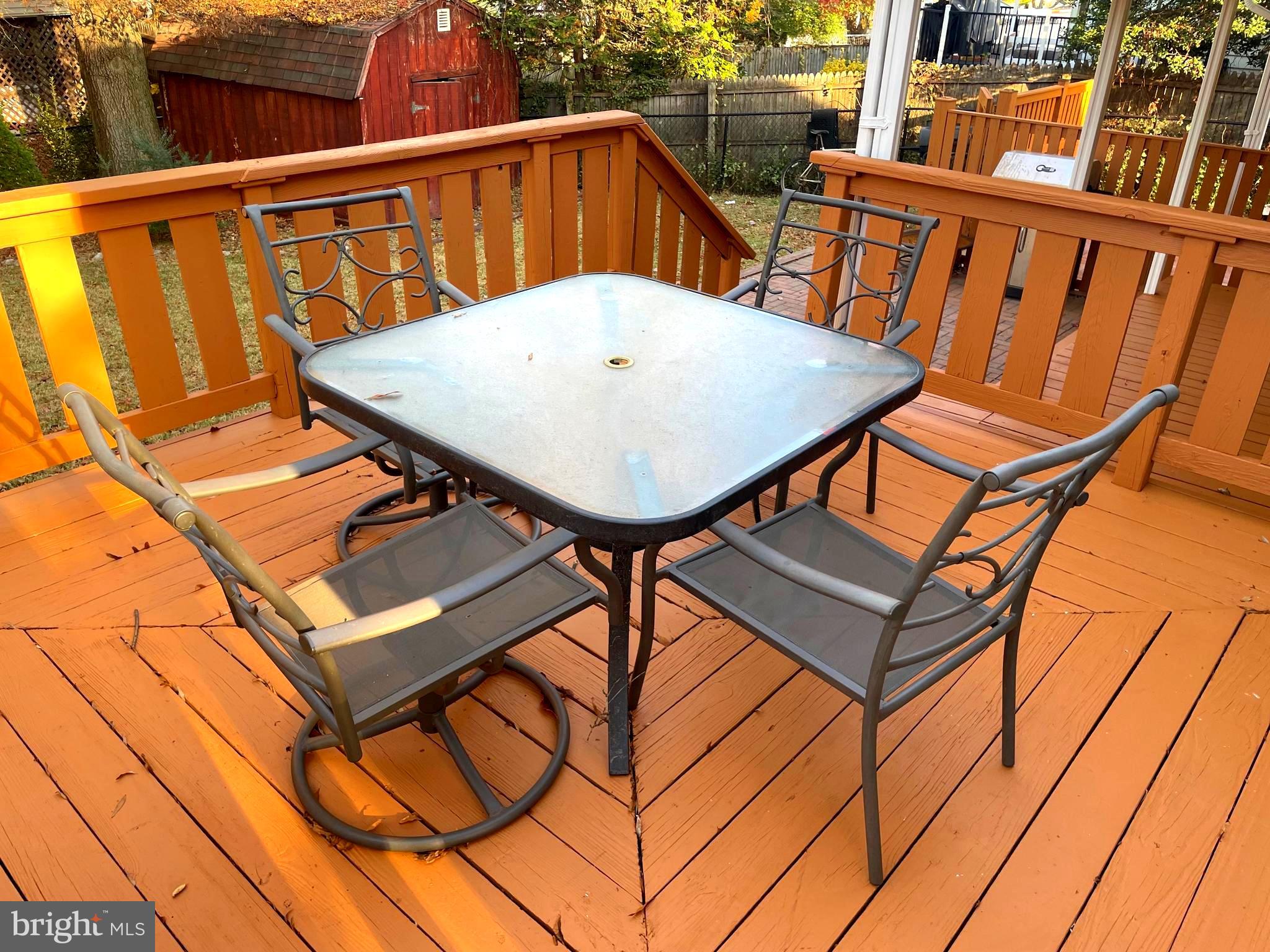 SUNNYSIDE - Residential Lease