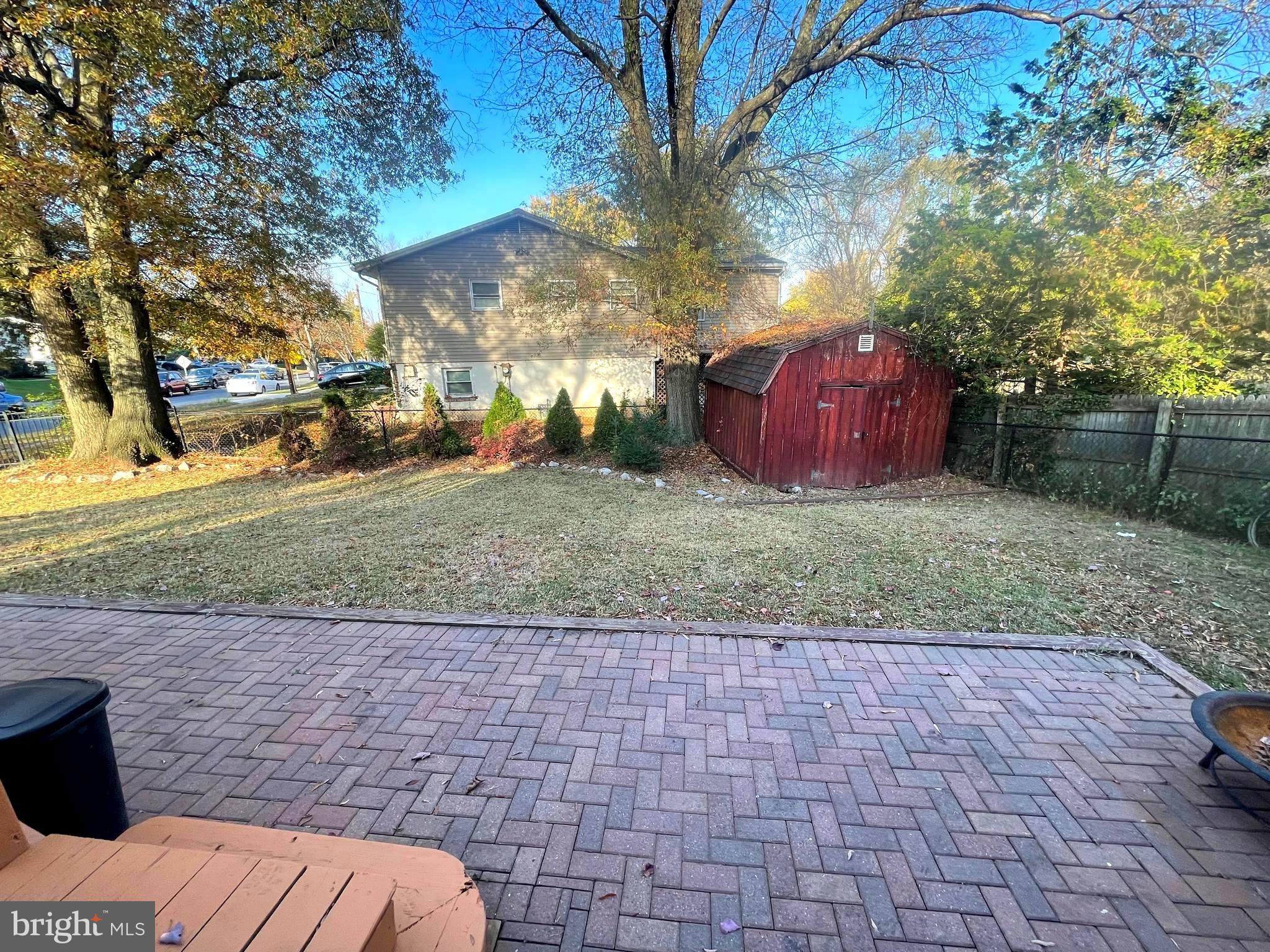 SUNNYSIDE - Residential Lease