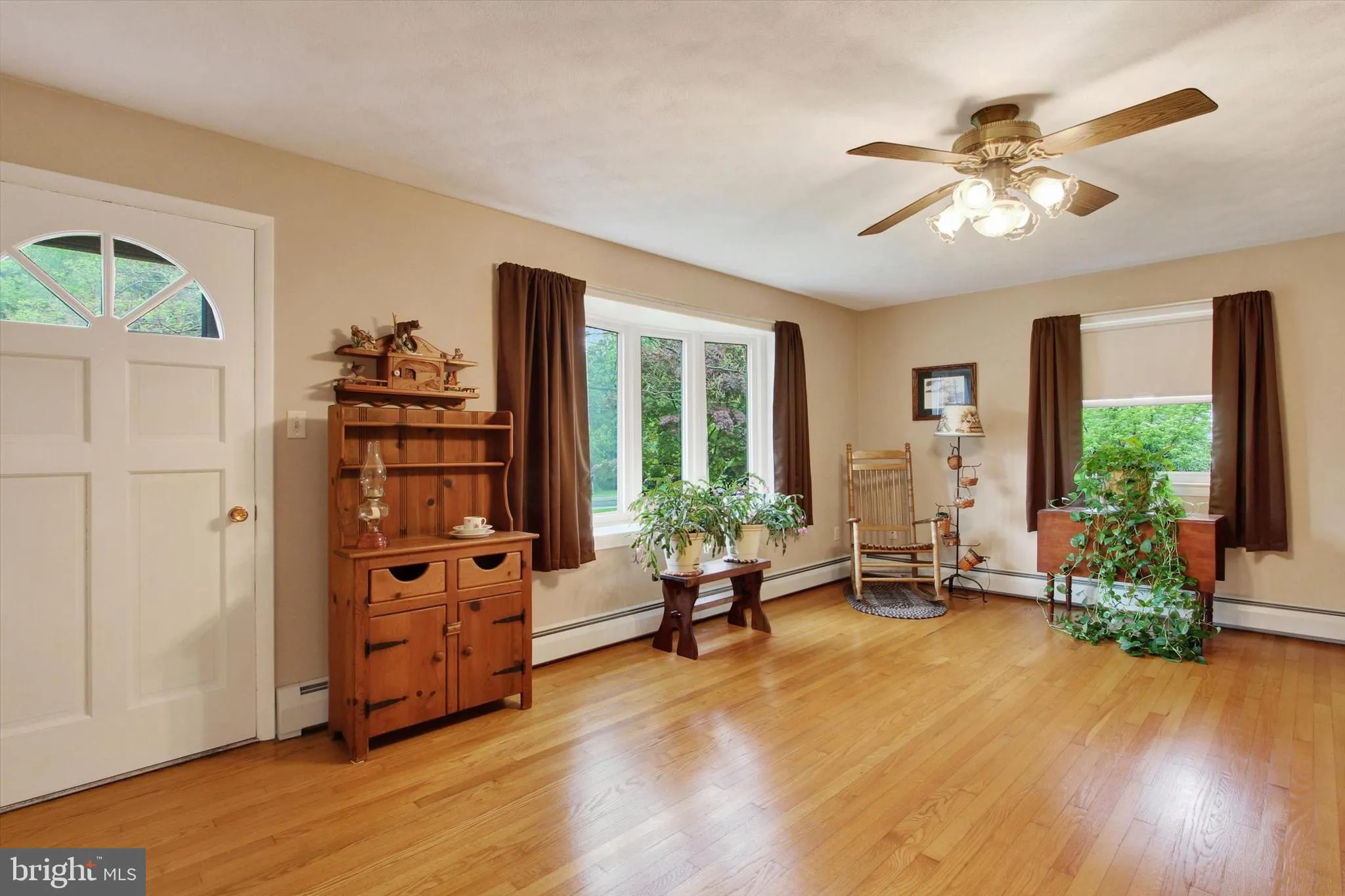 Abbottstown, Pennsylvania 17301, United States, 2 Bedrooms Bedrooms, ,2 BathroomsBathrooms,Residential,Pending,133786