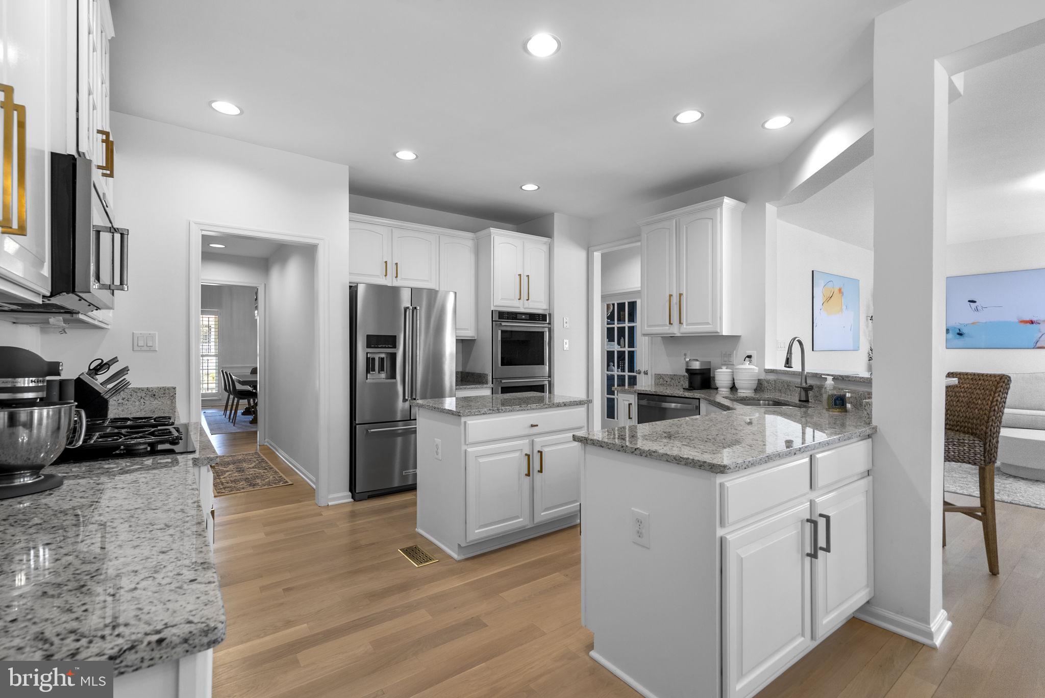 LAKELANDS - Residential