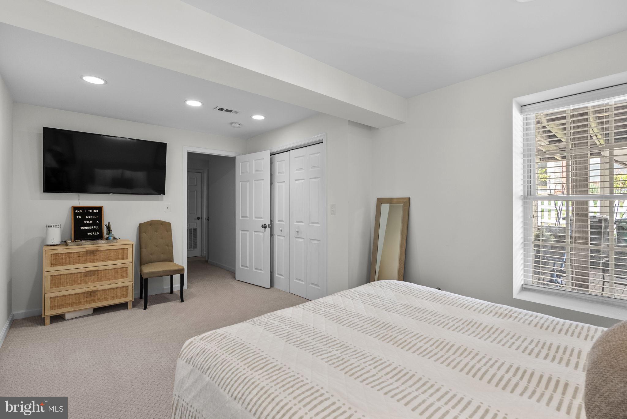 LAKELANDS - Residential