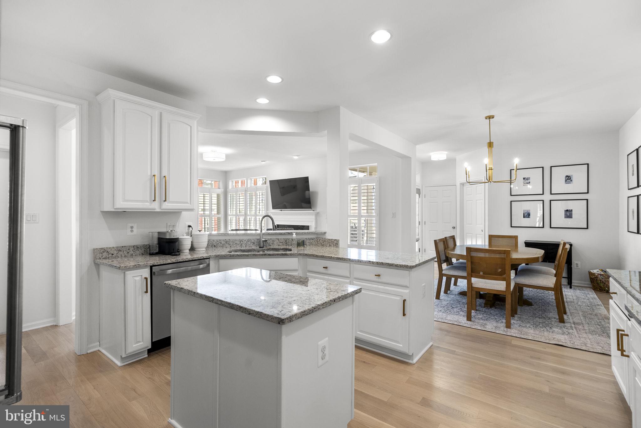 LAKELANDS - Residential