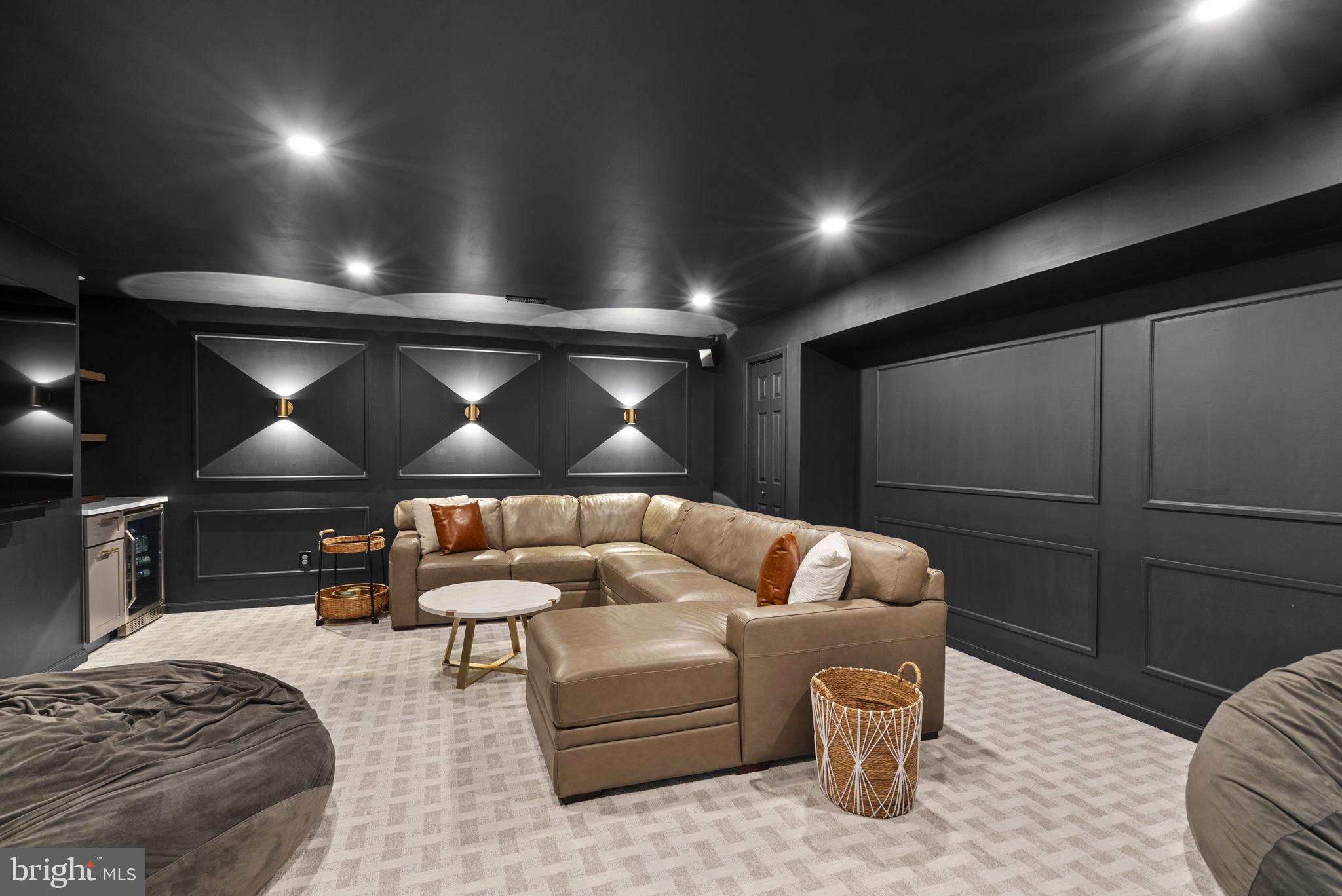 LAKELANDS - Residential