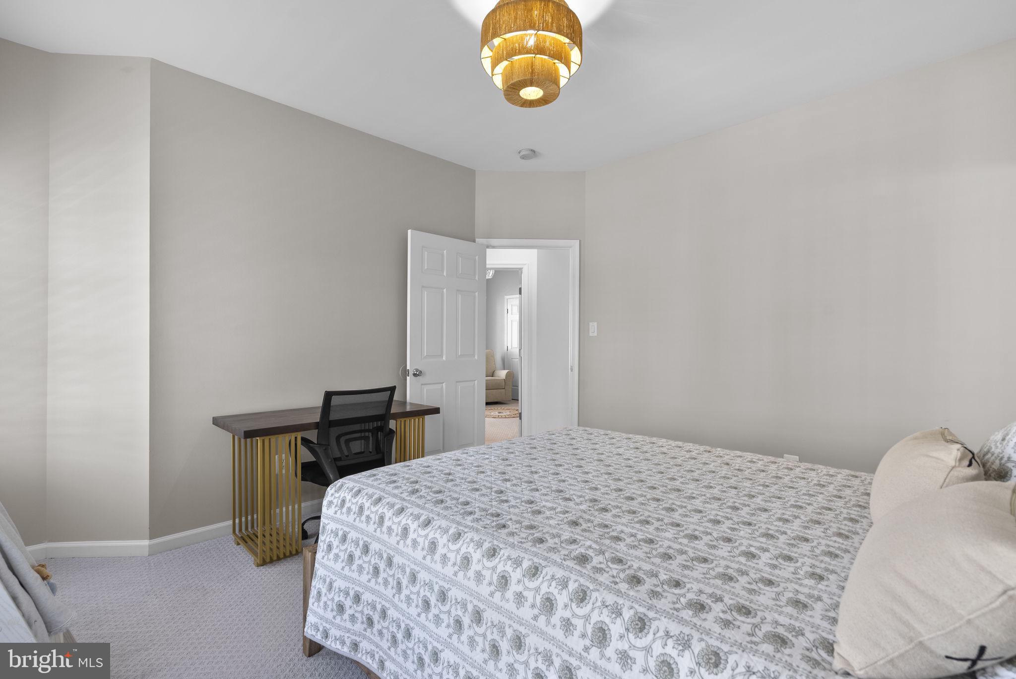 LAKELANDS - Residential