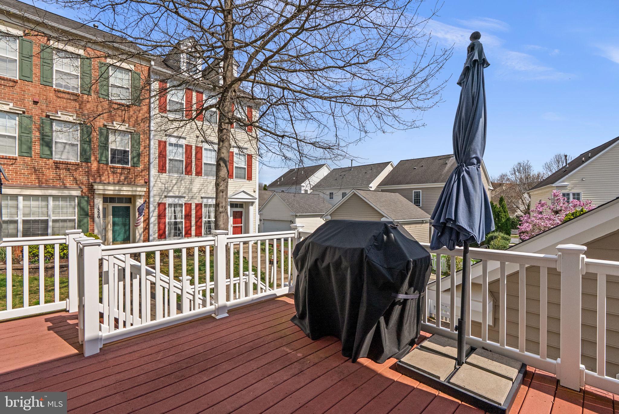 LAKELANDS - Residential