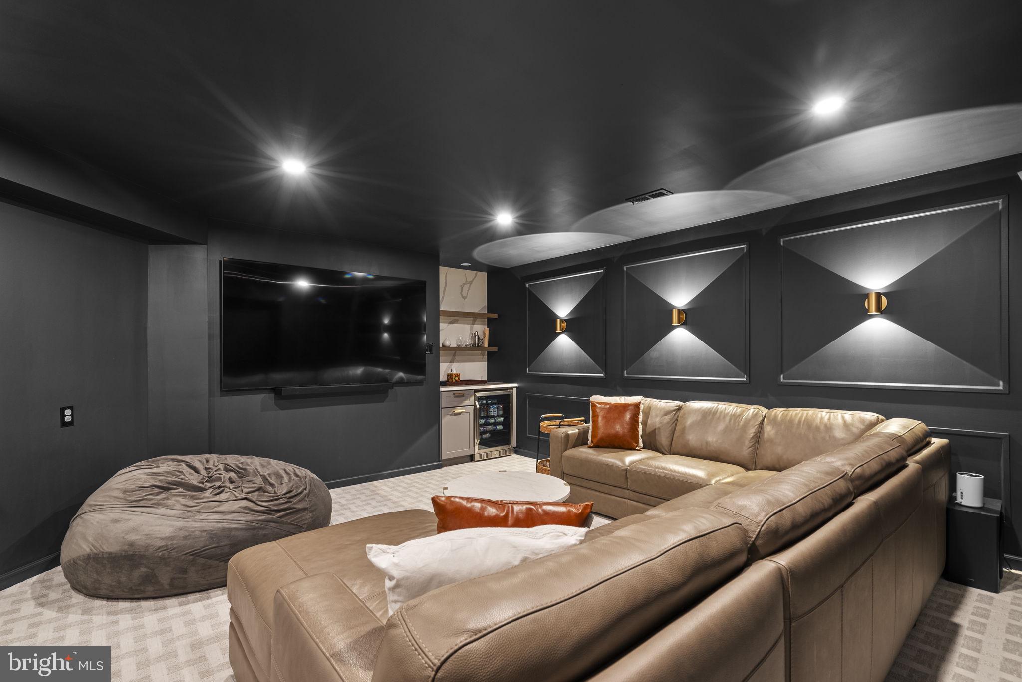 LAKELANDS - Residential