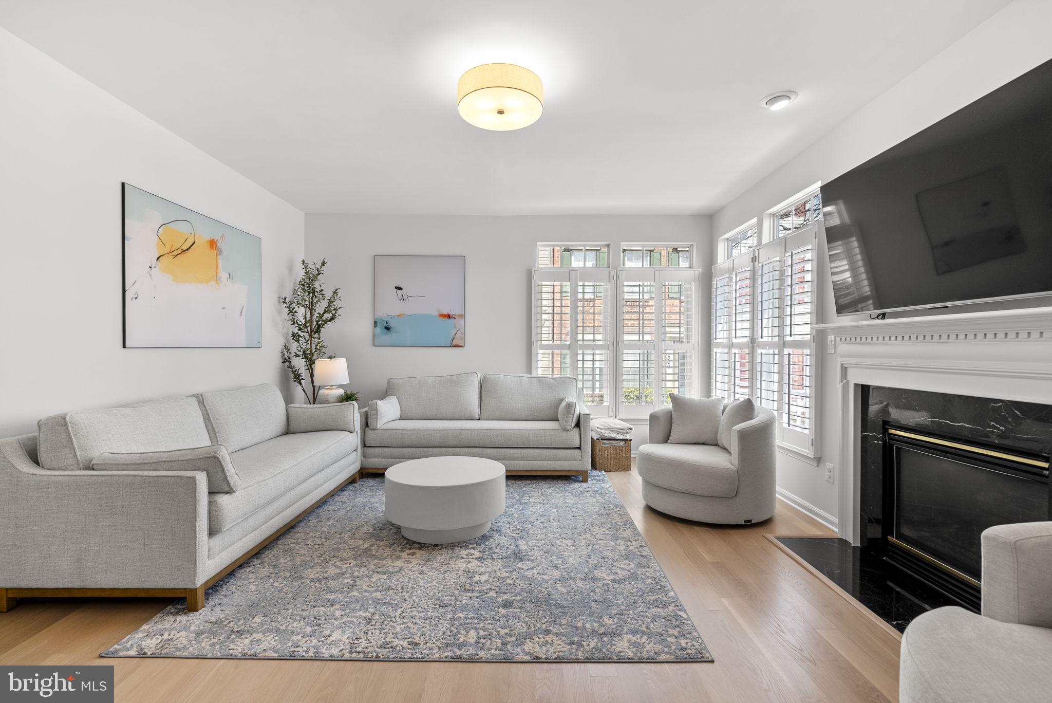 LAKELANDS - Residential