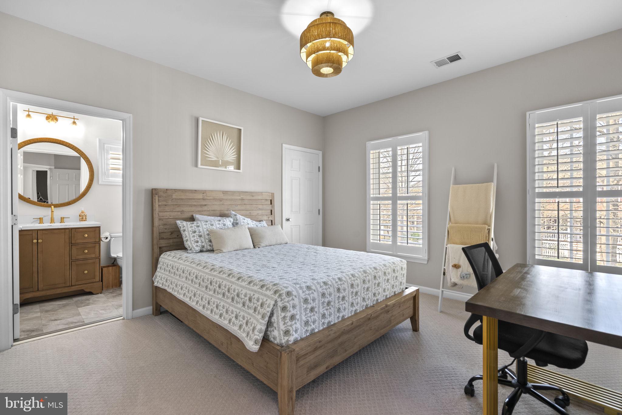 LAKELANDS - Residential